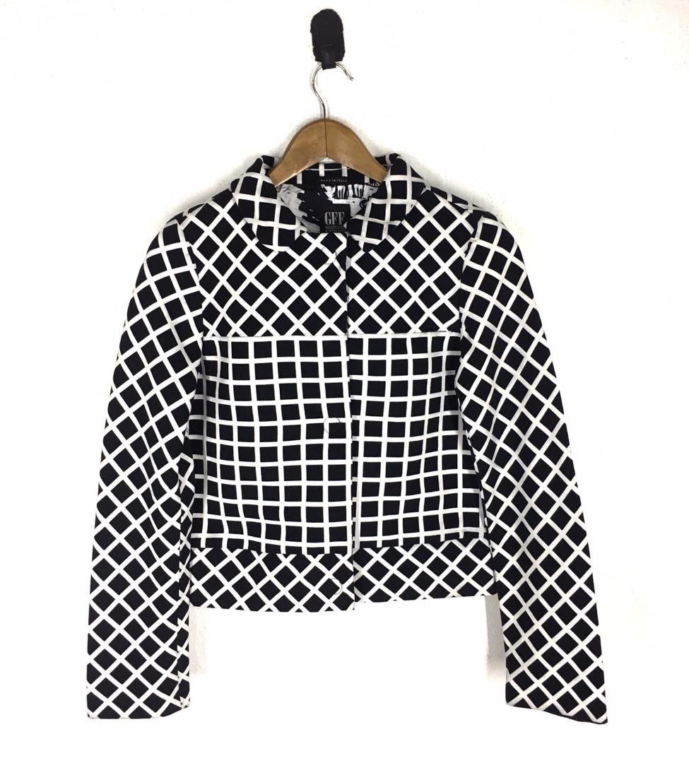 Gianfranco Ferre Fashion Design Jacket cw21 Size US S / EU 44-46 / 1 - 1 Thumbnail