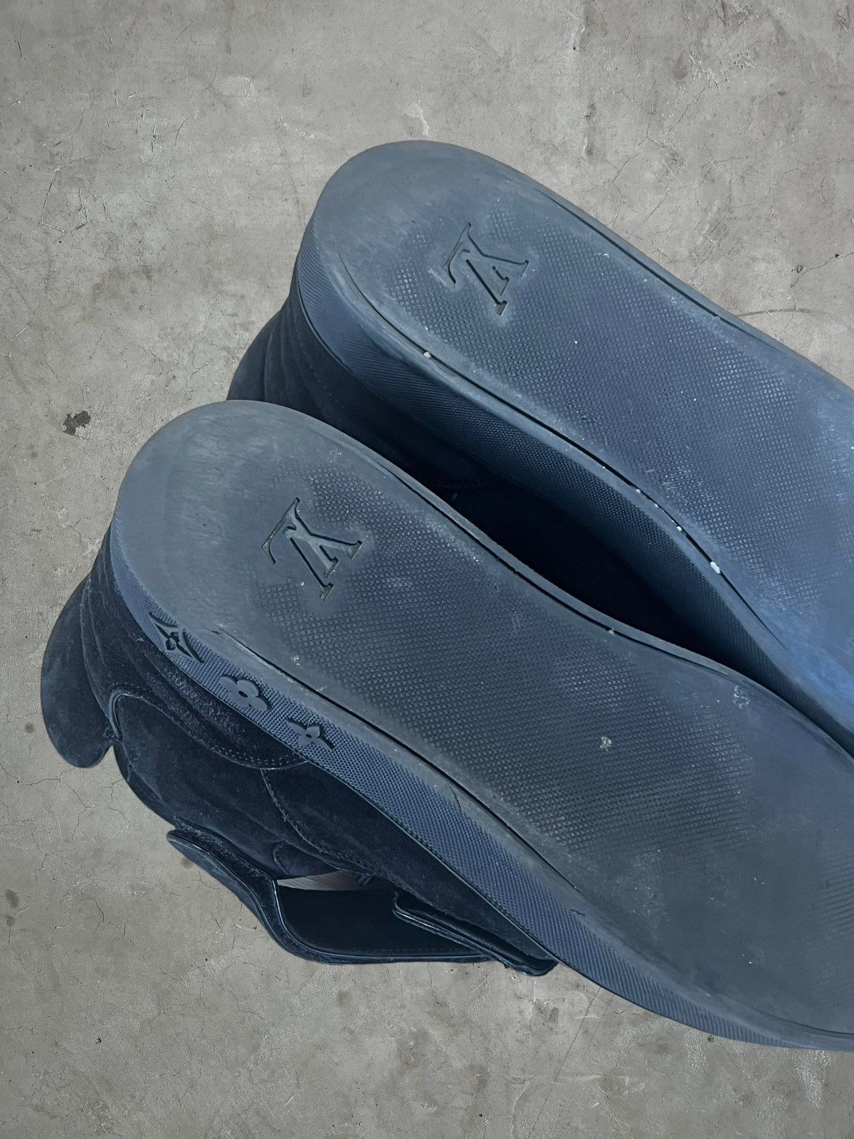 Louis Vuitton Louis Vuitton x Kanye West Jaspers Size US 11.5 / EU 44-45 - 12 Thumbnail