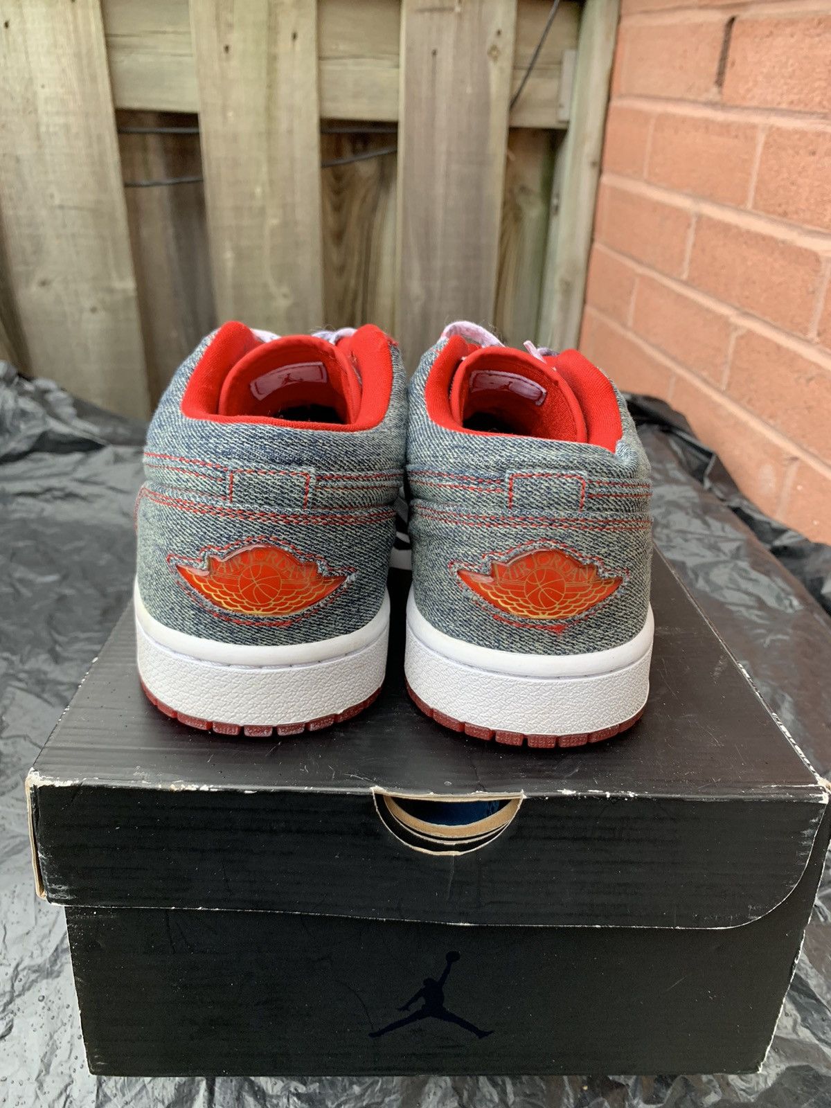 Jordan Brand × Nike Air Jordan 1 Retro Low Denim 2007 Size US 9.5 / EU 42-43 - 5 Thumbnail