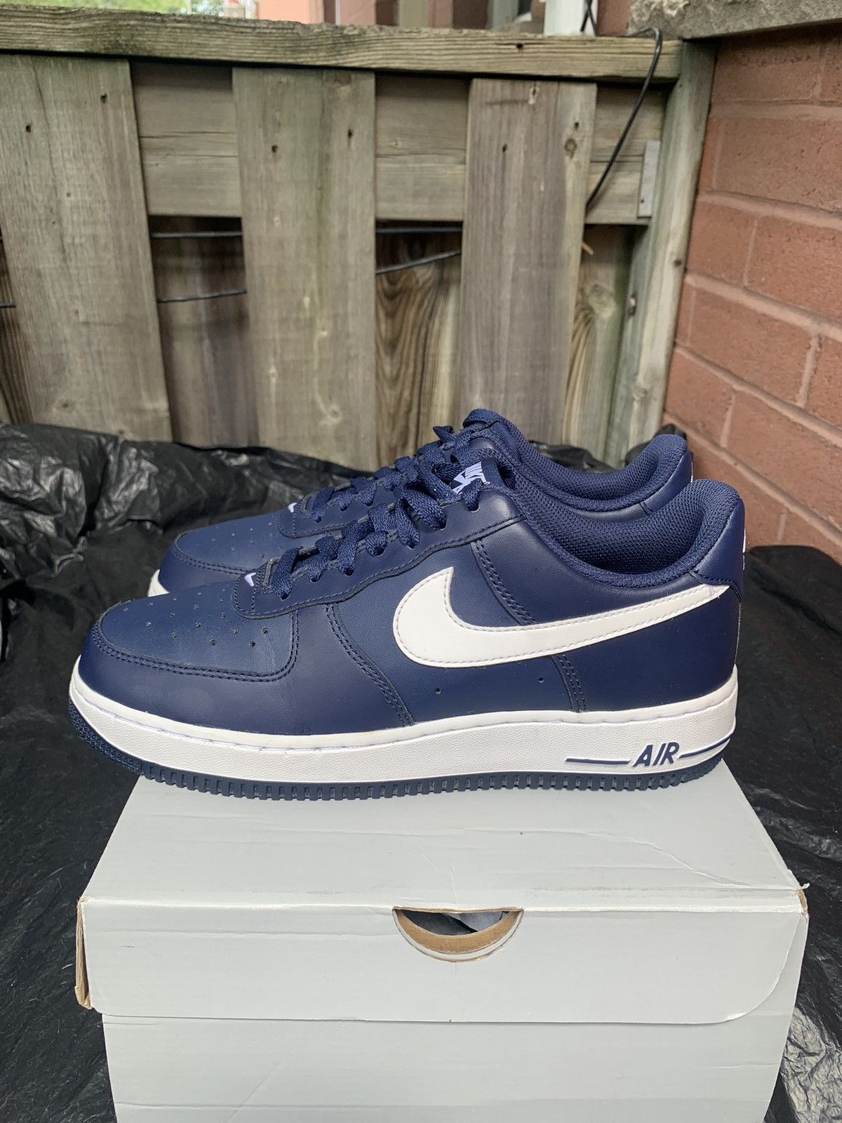 Nike Air Force 1 Low Midnight Navy White Size US 7 / EU 40 - 2 Thumbnail