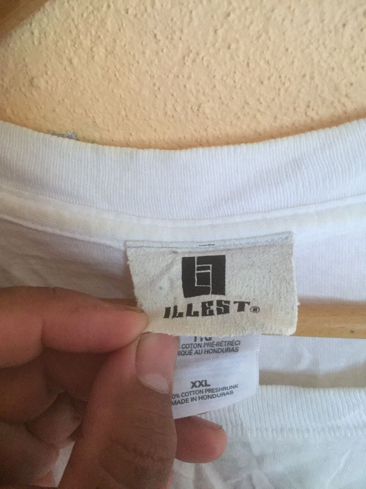 NBA × NFL × Vintage URGENT SALE‼️Rare World Champion Tee Nice design Size US XXL / EU 58 / 5 - 2 Thumbnail