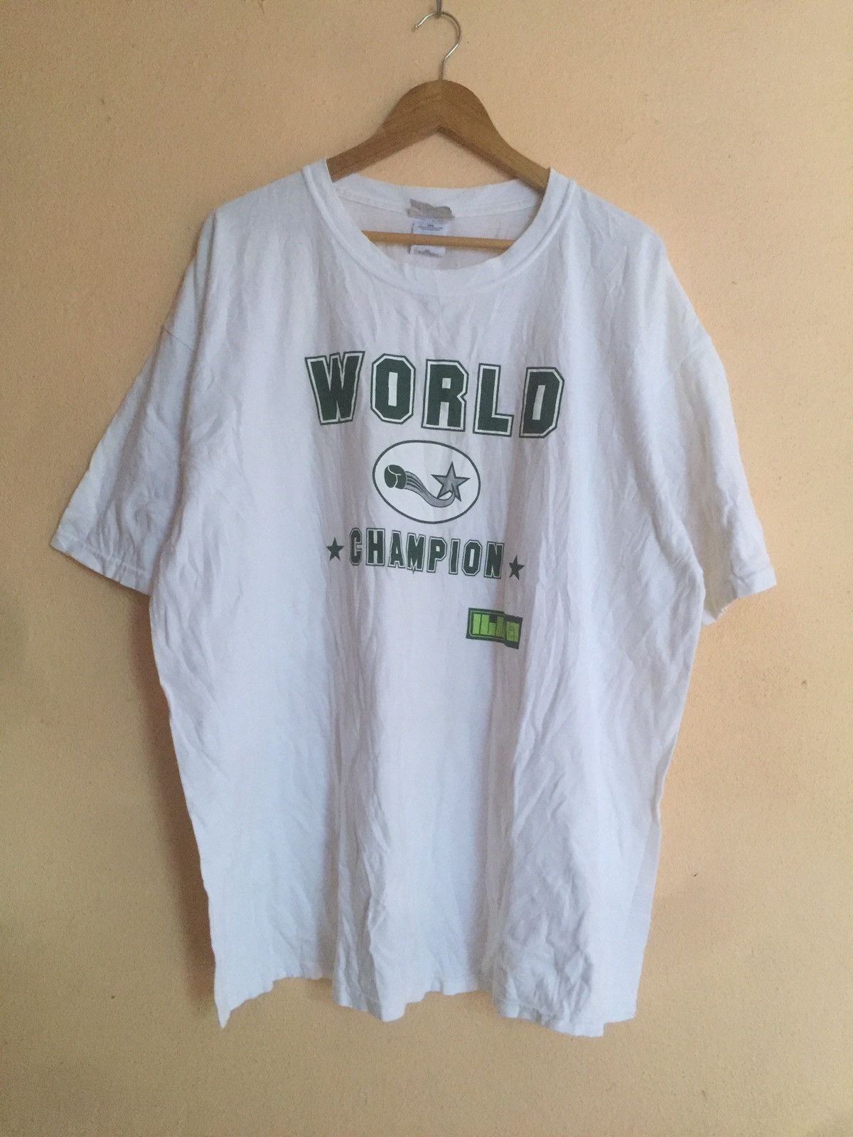 NBA × NFL × Vintage URGENT SALE‼️Rare World Champion Tee Nice design Size US XXL / EU 58 / 5 - 1 Thumbnail