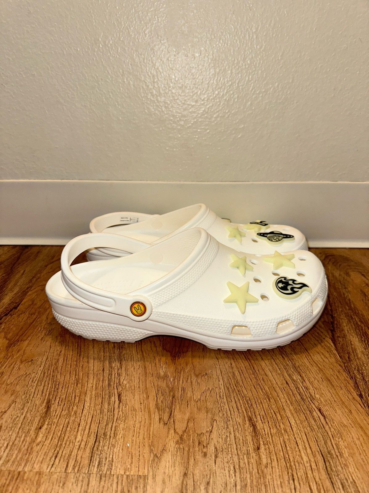 Bad Bunny Crocs WATCH BEFORE YOU BUY BAD BUNNY CROCS ON FOOT REVIEW - YouTube main image 4