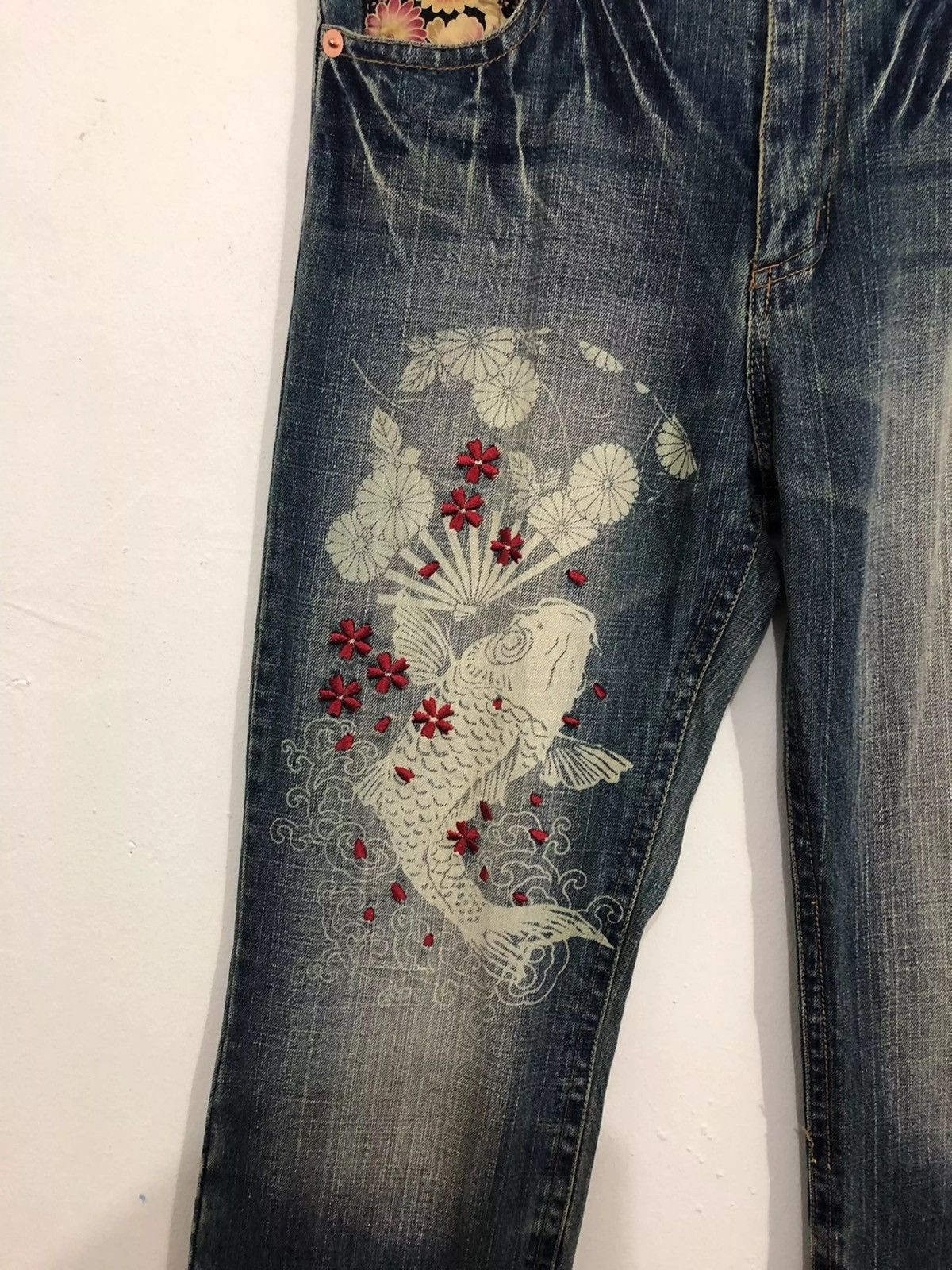 Japanese Brand Japanese Koi Fish Motive Jeans Size US 34 / EU 50 - 4 Thumbnail