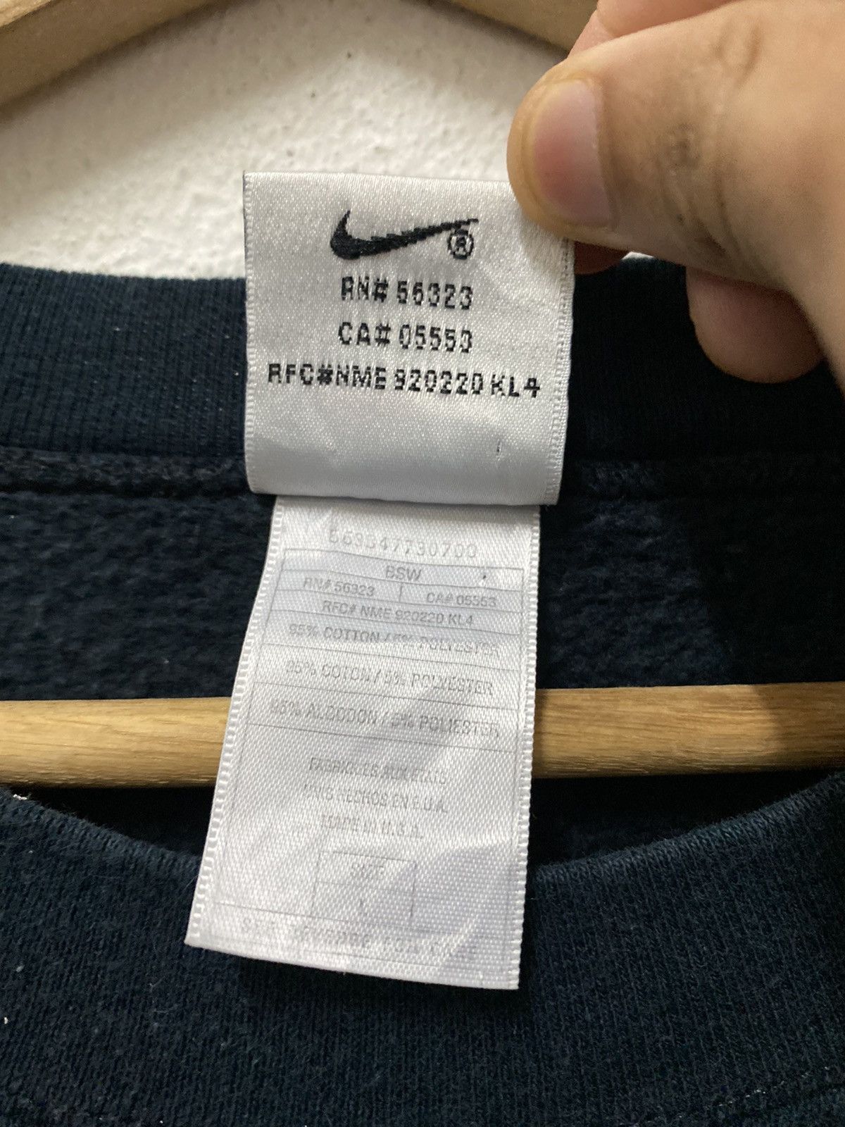 Nike VINTAGE NIKE BIG SWOOSH LOGO SWEATSHIRT Size US L / EU 52-54 / 3 - 11 Thumbnail