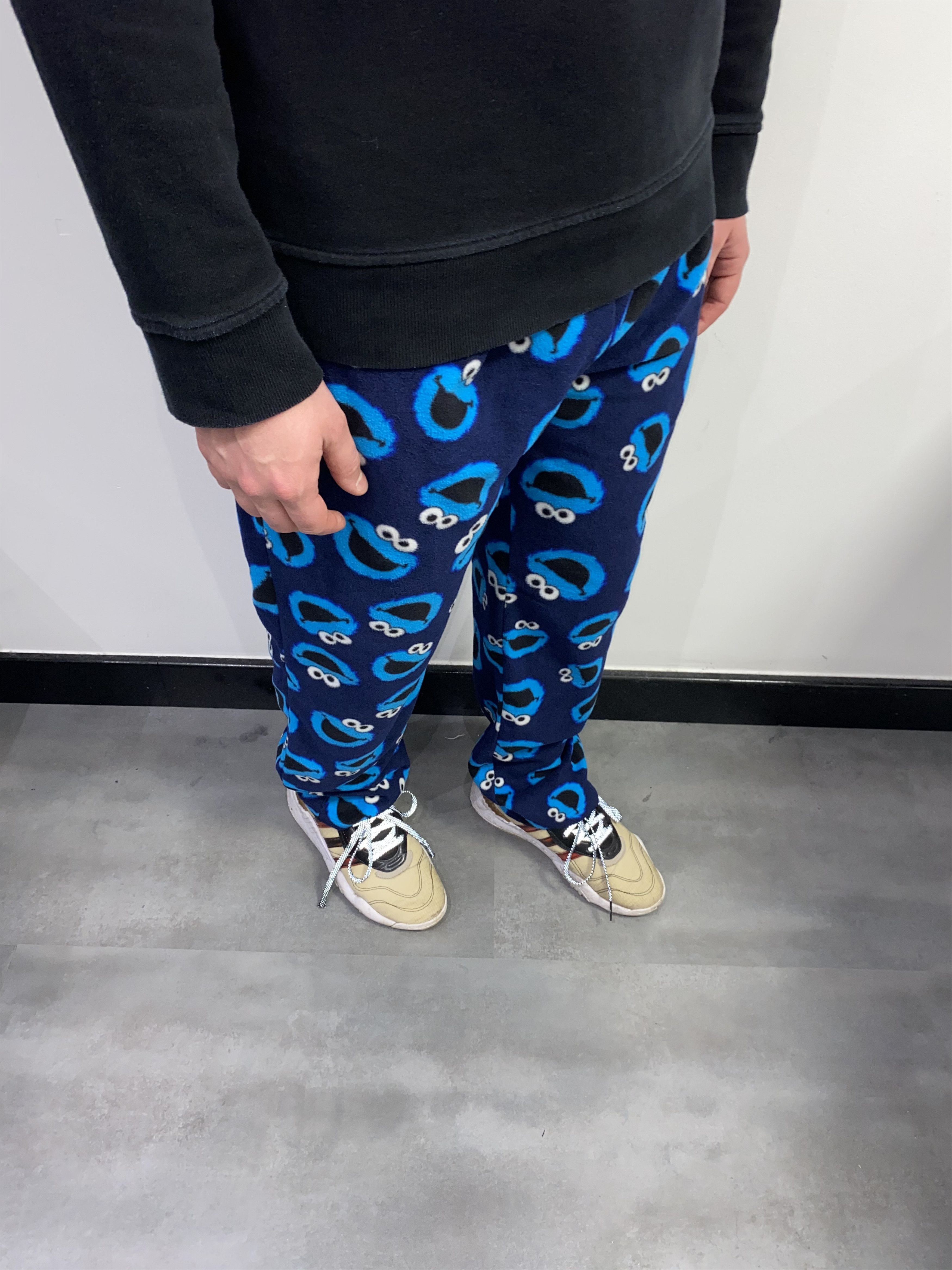 Cartoon Network Sesame Street Full Print Fleece Sweatpants Size US 34 / EU 50 - 4 Thumbnail