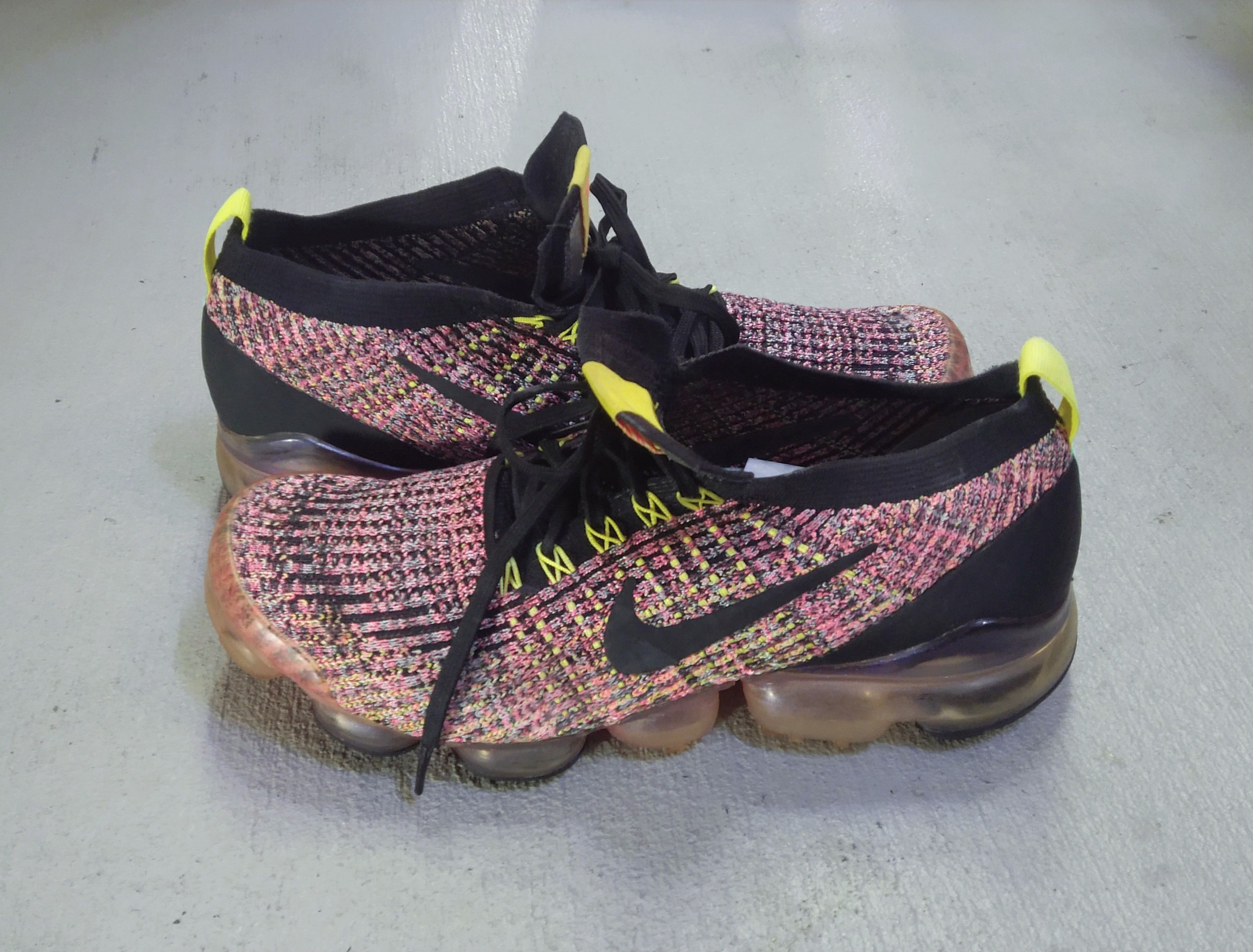 Nike Nike VaporMax Flyknit 3 Pink Black 8.5 AJ6910-006 Size US 8.5 / EU 41-42 - 2 Thumbnail
