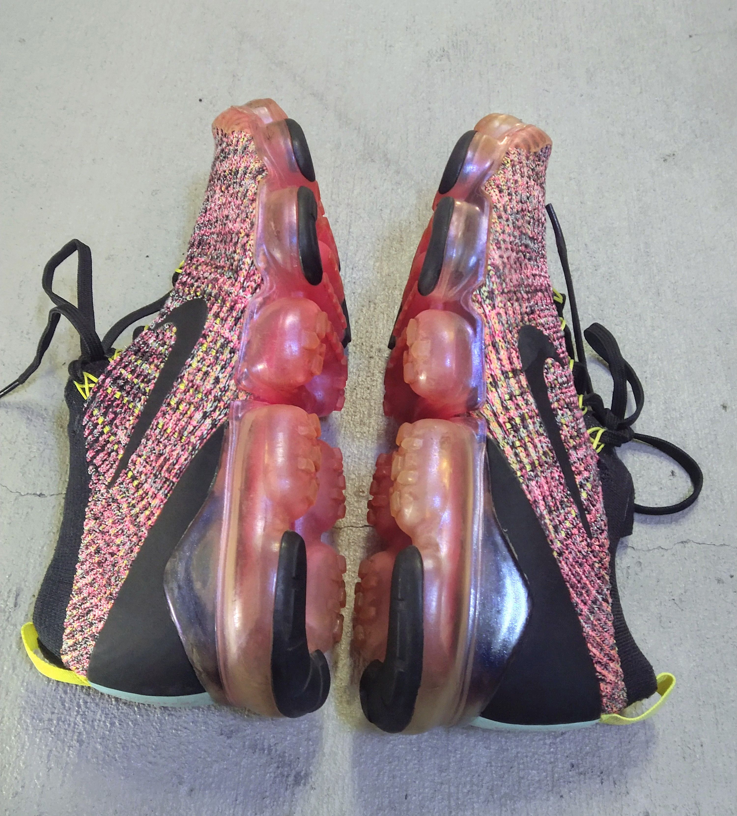 Nike Nike VaporMax Flyknit 3 Pink Black 8.5 AJ6910-006 Size US 8.5 / EU 41-42 - 8 Thumbnail