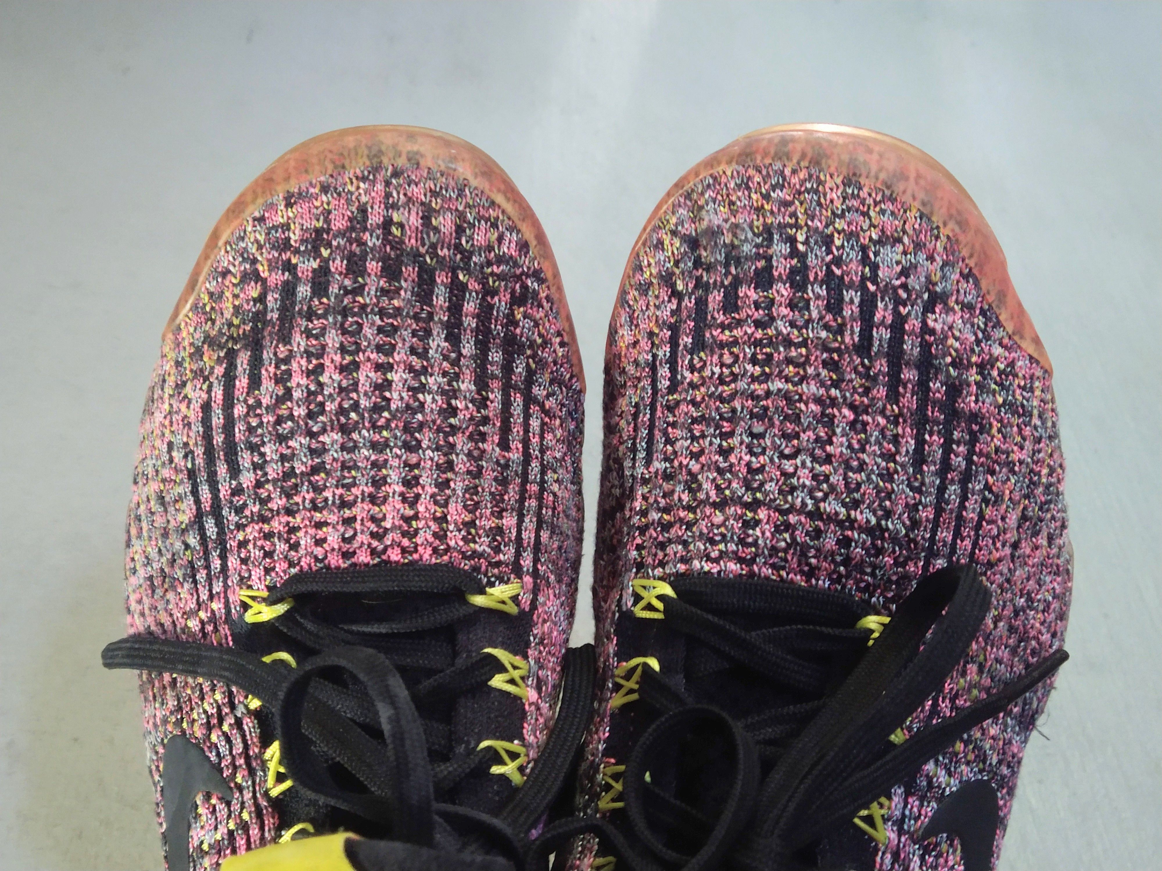 Nike Nike VaporMax Flyknit 3 Pink Black 8.5 AJ6910-006 Size US 8.5 / EU 41-42 - 4 Thumbnail