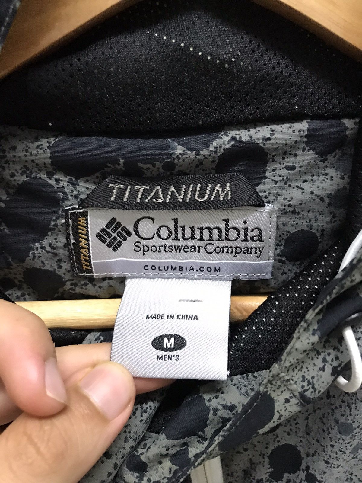 Futura 2000’s Columbia x Futura Stash Gorpcore Jacket Size US M / EU 48-50 / 2 - 11 Thumbnail
