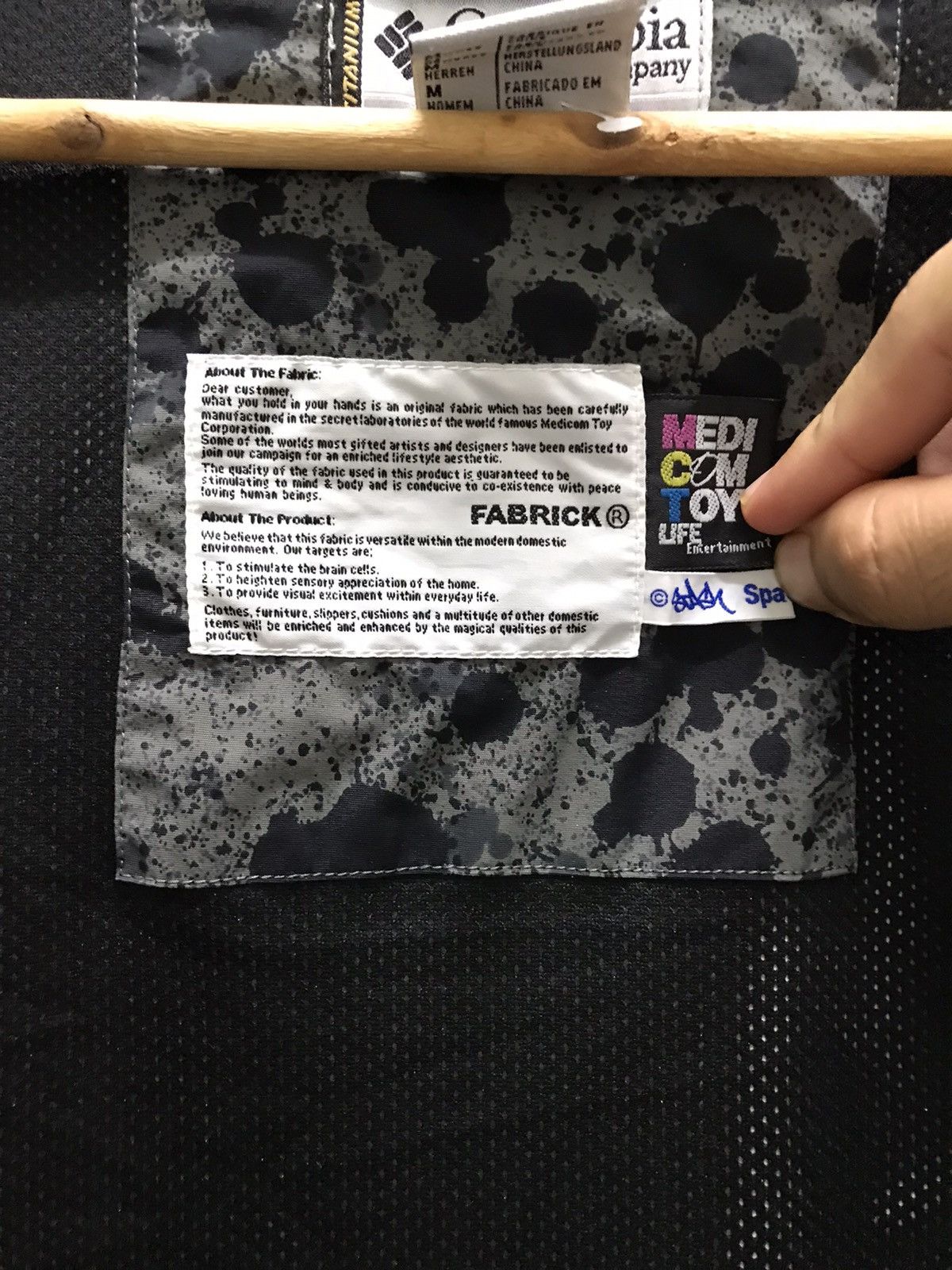 Futura 2000’s Columbia x Futura Stash Gorpcore Jacket Size US M / EU 48-50 / 2 - 12 Thumbnail
