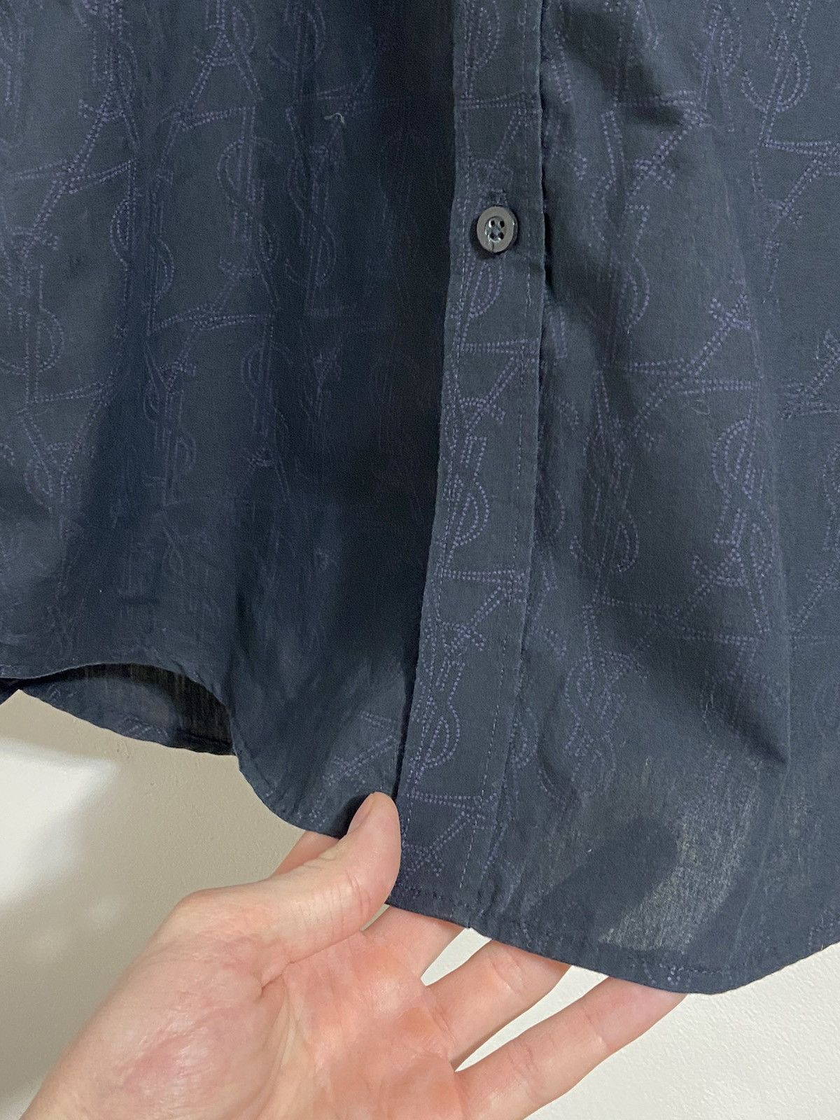 Yves Saint Laurent Yves Saint Laurent Button Up Shirt Monogram Size US S / EU 44-46 / 1 - 11 Thumbnail