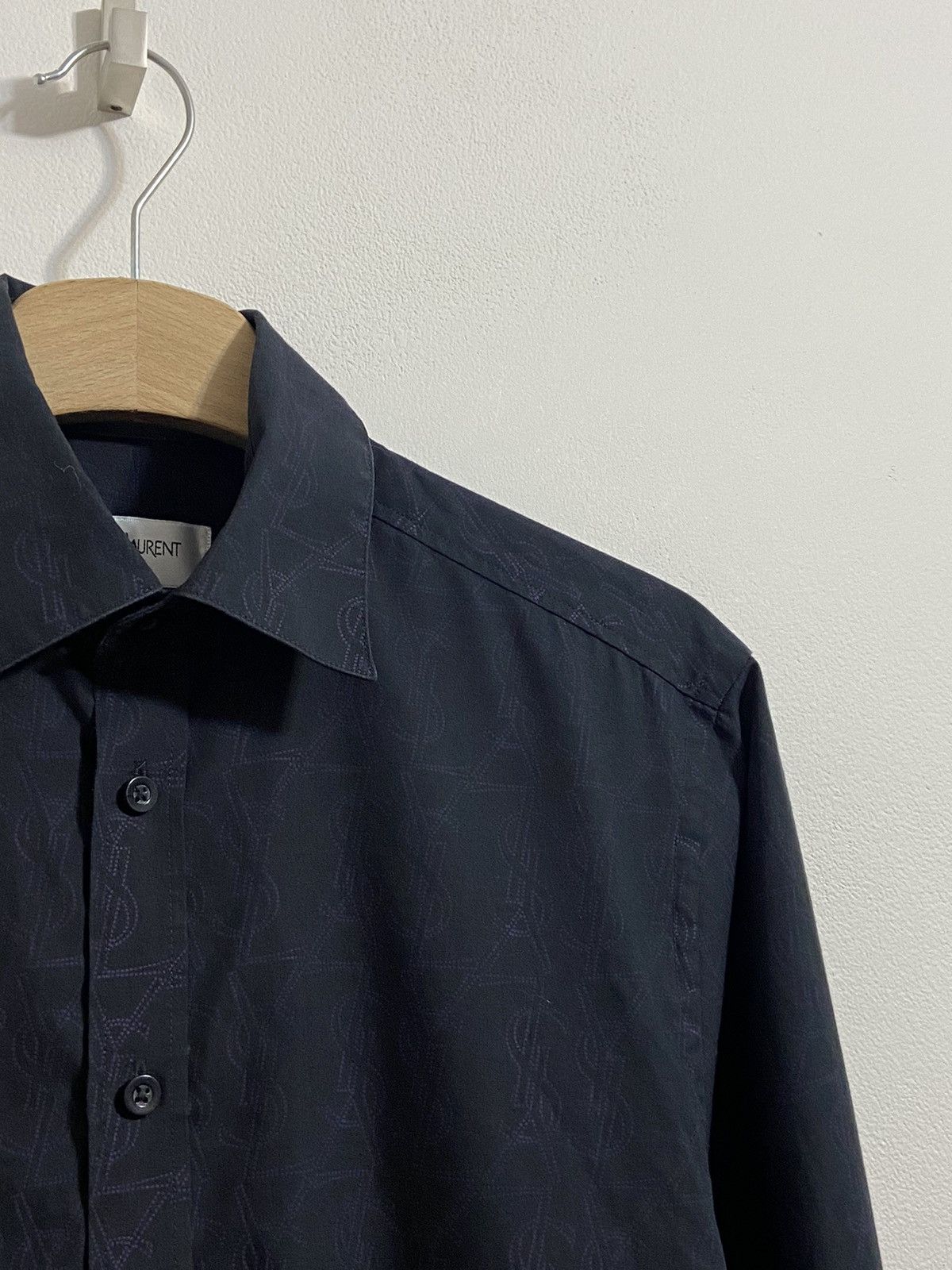 Yves Saint Laurent Yves Saint Laurent Button Up Shirt Monogram Size US S / EU 44-46 / 1 - 6 Thumbnail