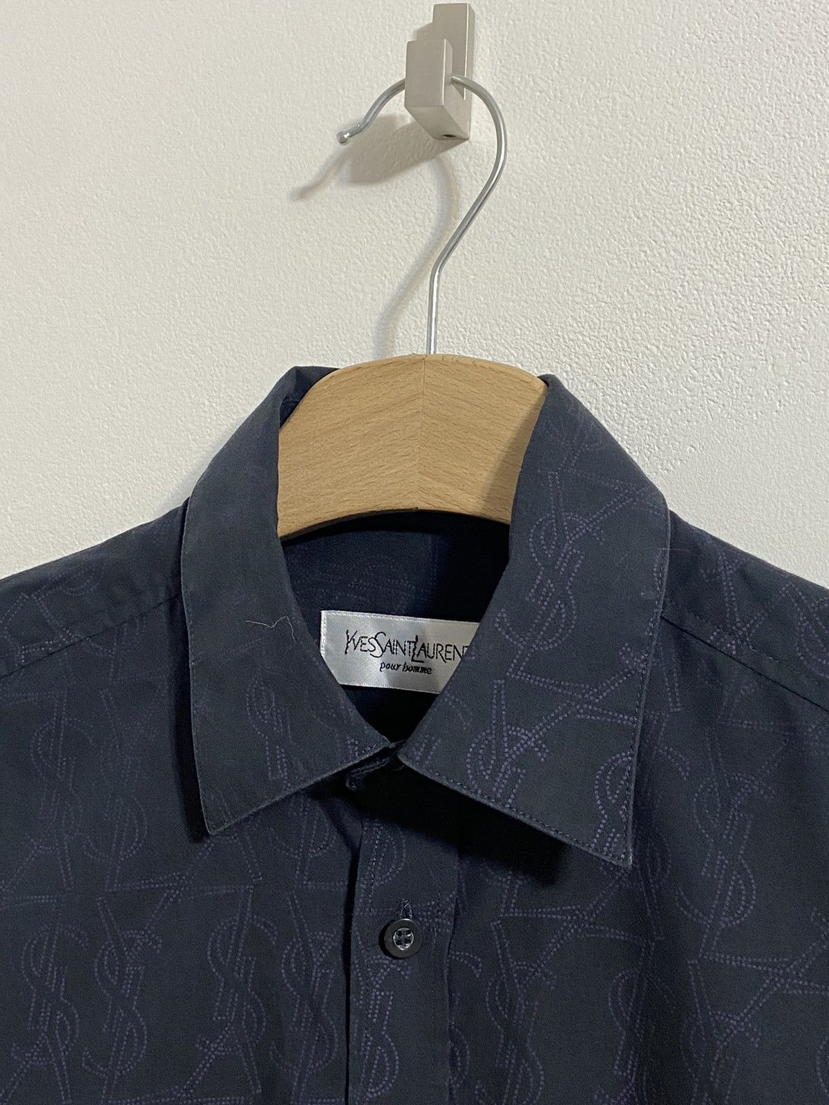Yves Saint Laurent Yves Saint Laurent Button Up Shirt Monogram Size US S / EU 44-46 / 1 - 4 Thumbnail