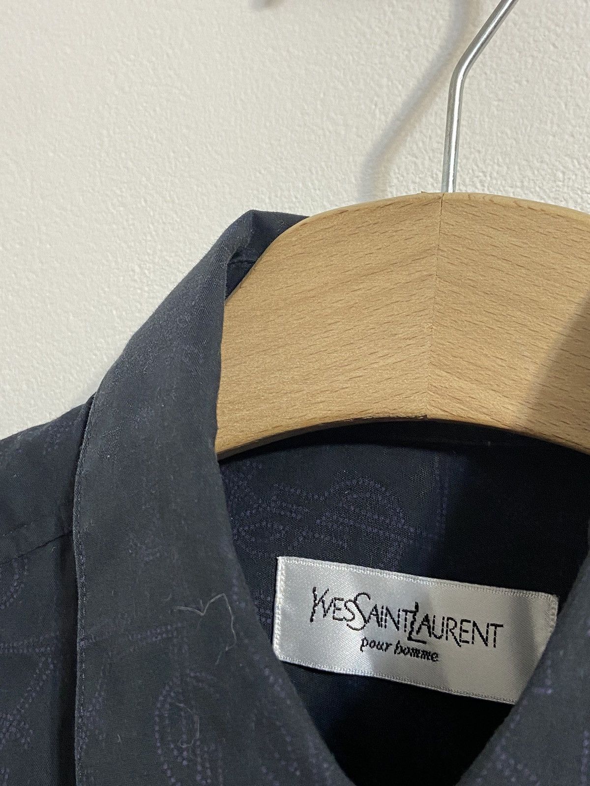 Yves Saint Laurent Yves Saint Laurent Button Up Shirt Monogram Size US S / EU 44-46 / 1 - 7 Thumbnail