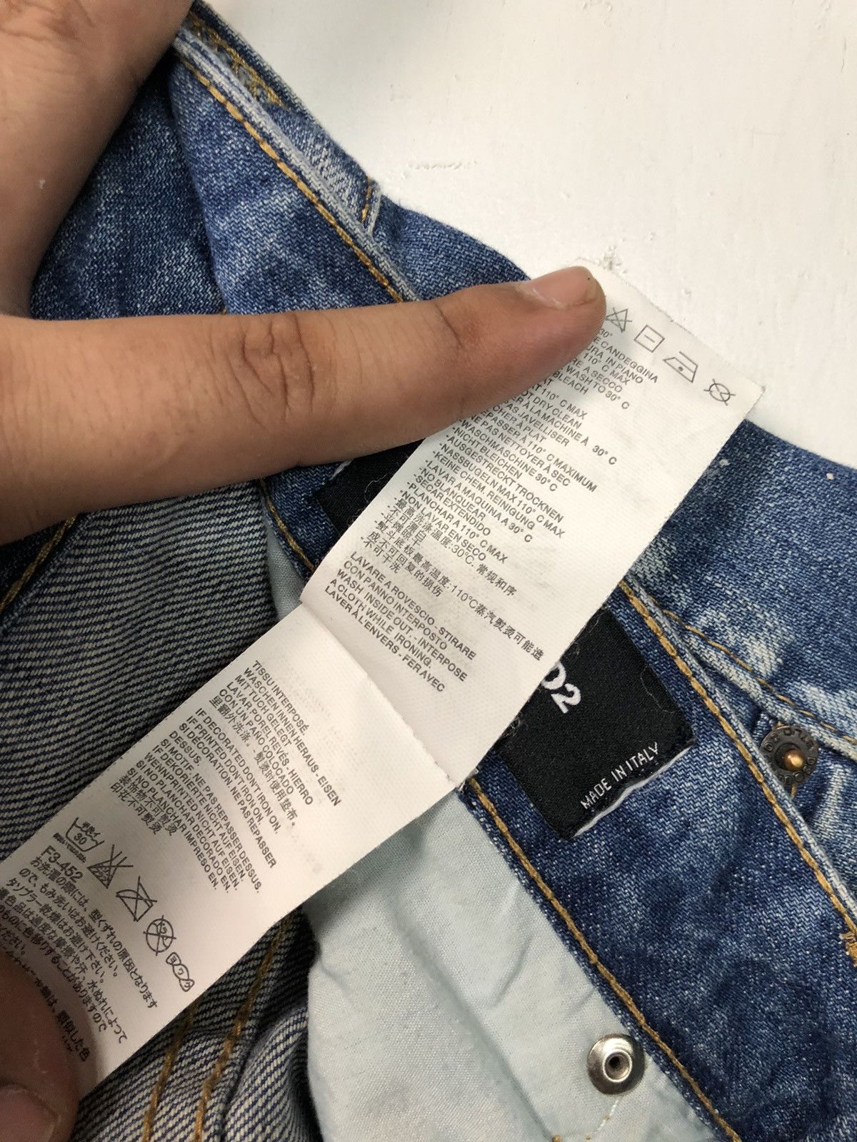 Dsquared2 × Vintage VINTAGE DSQUARED 2 CANTEN BROS DISSTRESSED DENIM Size US 31 - 12 Thumbnail