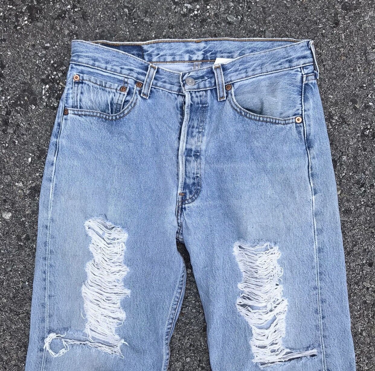 Levi's Vintage 90s Levis 501 Grunge Denim Jeans Lightwash Cobain Size US 32 / EU 48 - 3 Thumbnail