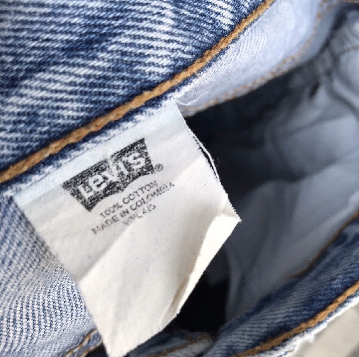 Levi's Vintage 90s Levis 501 Grunge Denim Jeans Lightwash Cobain Size US 32 / EU 48 - 19 Thumbnail
