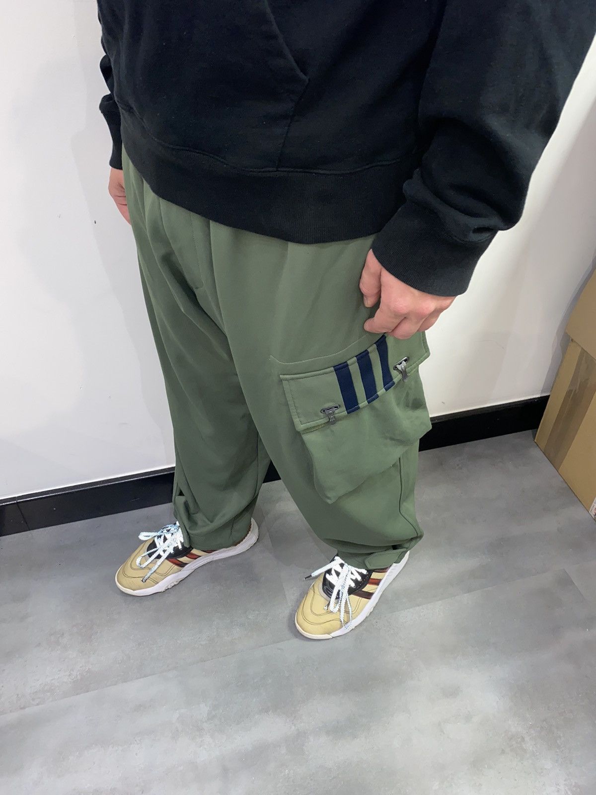 Y-3 × Yohji Yamamoto DS! Yohji Yamamoto X Adidas Military Green Cargo Pants Size US 34 / EU 50 - 2 Thumbnail