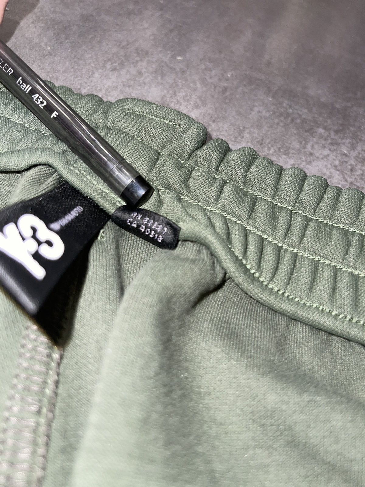 Y-3 × Yohji Yamamoto DS! Yohji Yamamoto X Adidas Military Green Cargo Pants Size US 34 / EU 50 - 16 Thumbnail