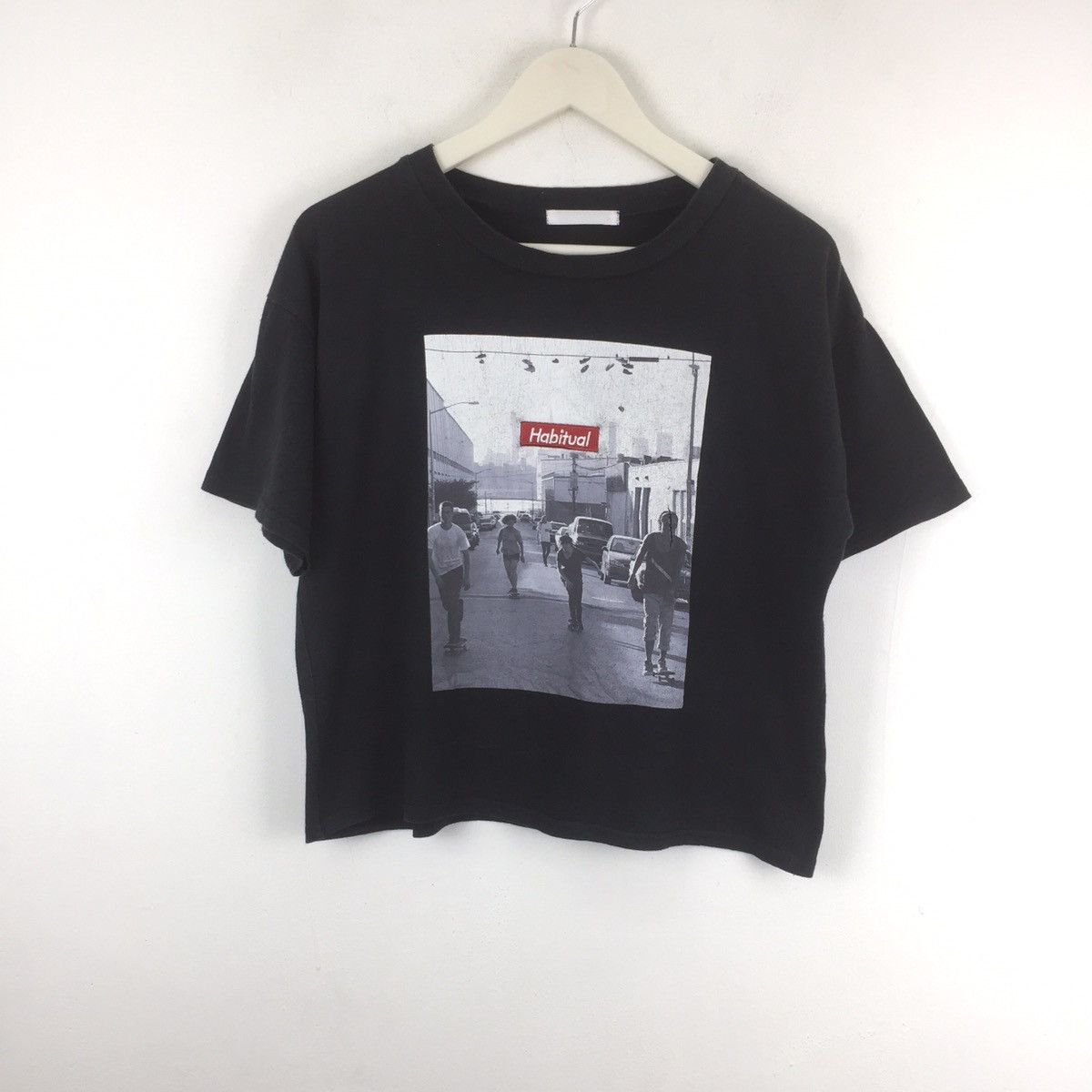 Japanese Brand Habitual skateboarding crop top t-shirt Size S / US 4 / IT 40 - 1 Thumbnail