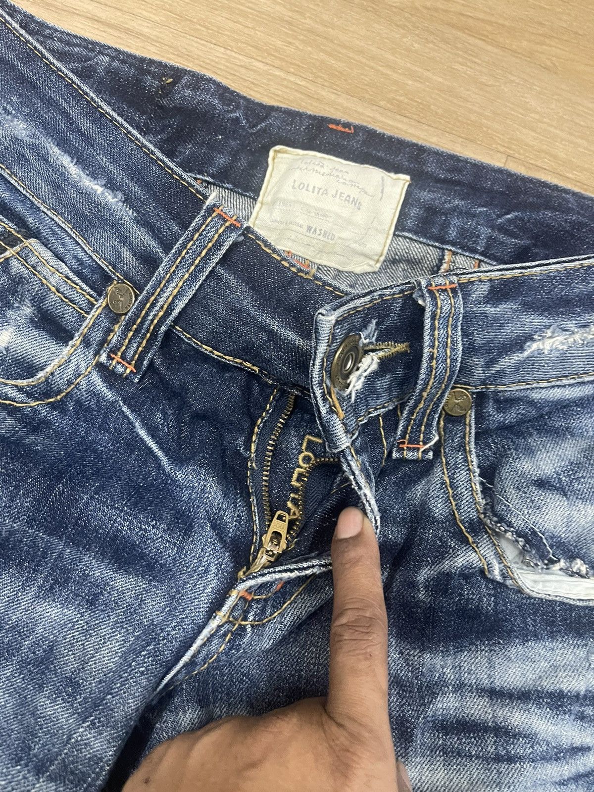 Other Lolita Distressed Flare Jeans Size US 33 - 2 Thumbnail