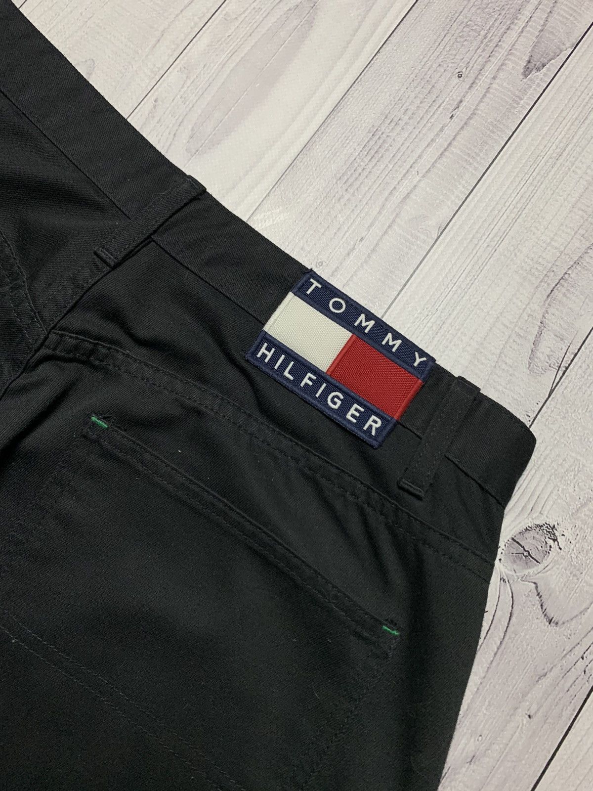 Tommy Hilfiger × Vintage Vintage cargo pants Tommy Hilfiger logo pocket rare black Size US 32 / EU 48 - 8 Thumbnail