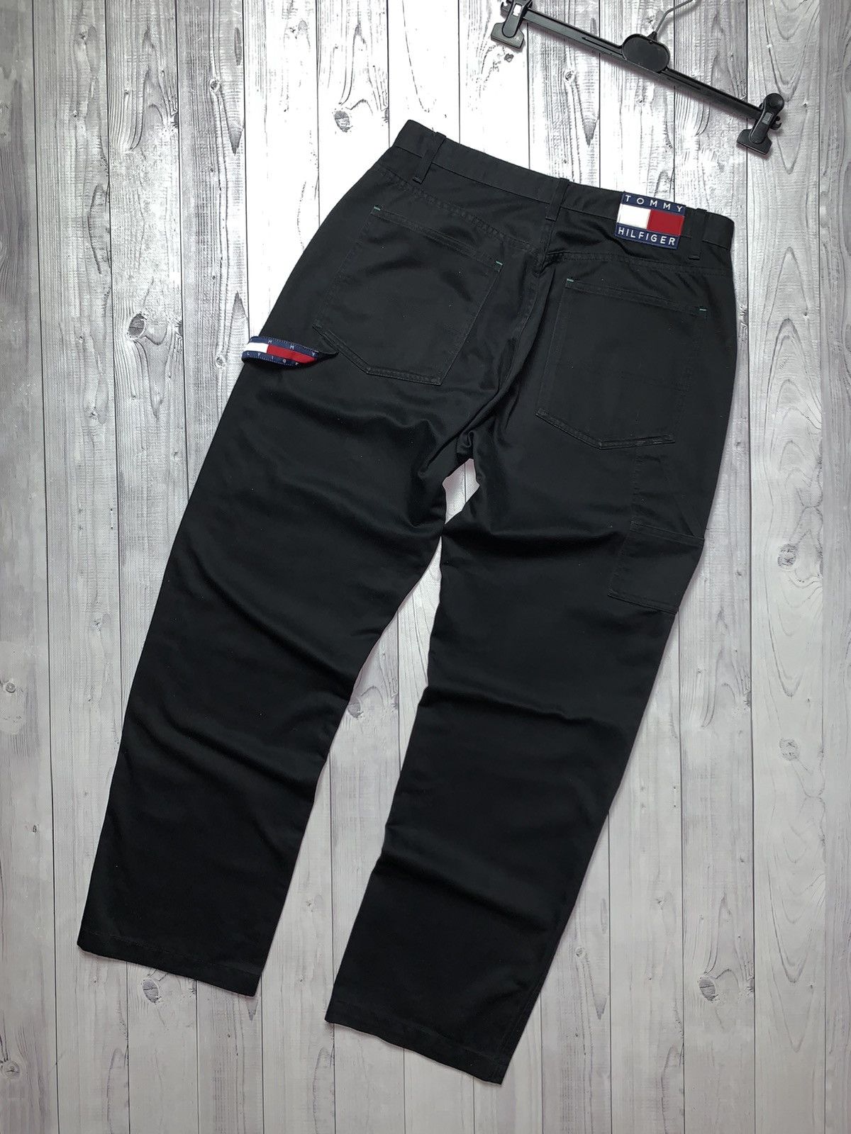 Tommy Hilfiger × Vintage Vintage cargo pants Tommy Hilfiger logo pocket rare black Size US 32 / EU 48 - 1 Thumbnail