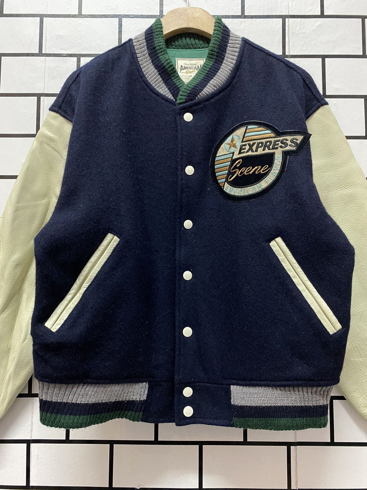 Vintage Vintage 80’s American Flavours Leather Wool Varsity Jacket Size US L / EU 52-54 / 3 - 10 Thumbnail
