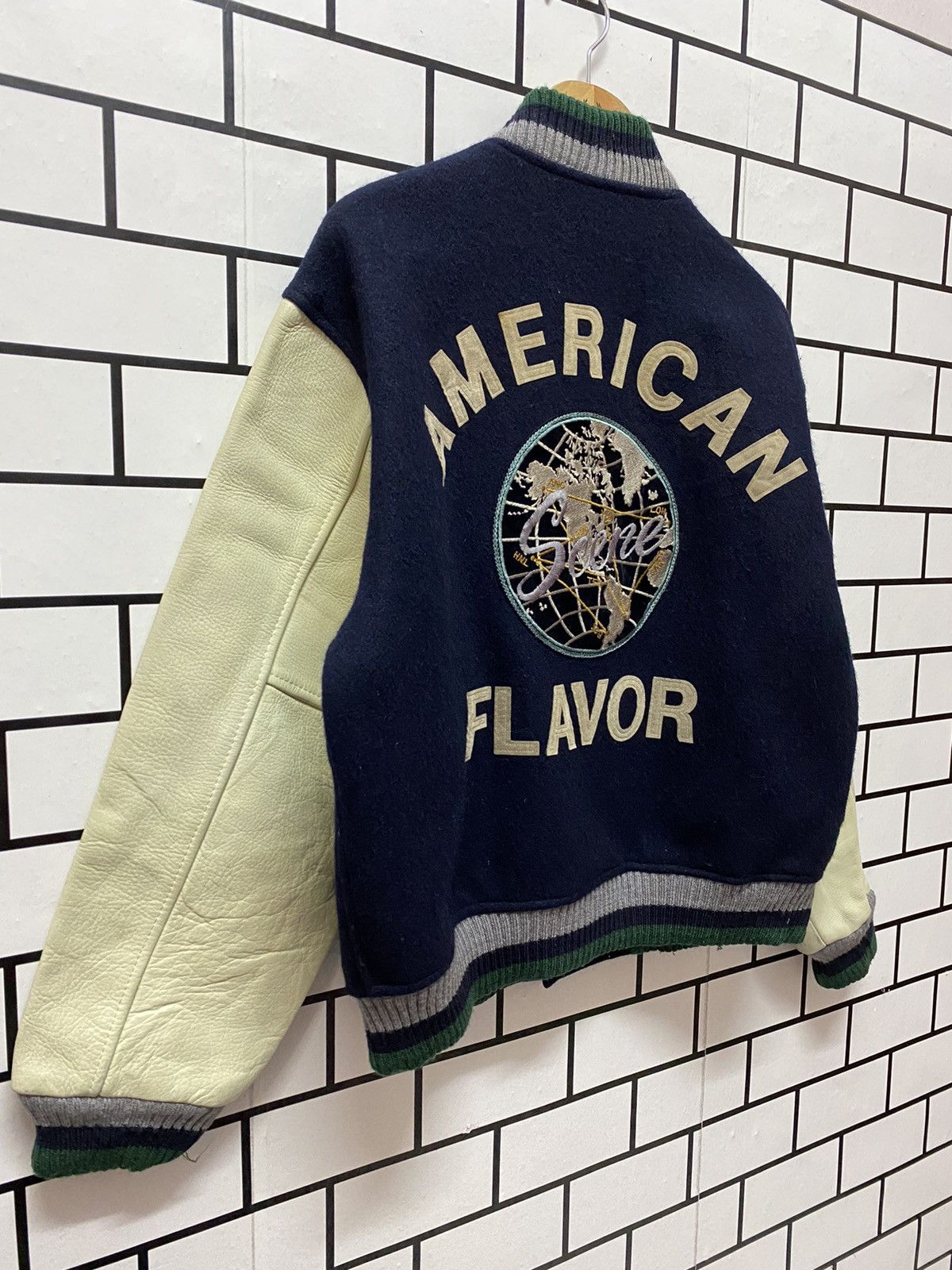Vintage Vintage 80’s American Flavours Leather Wool Varsity Jacket Size US L / EU 52-54 / 3 - 4 Thumbnail