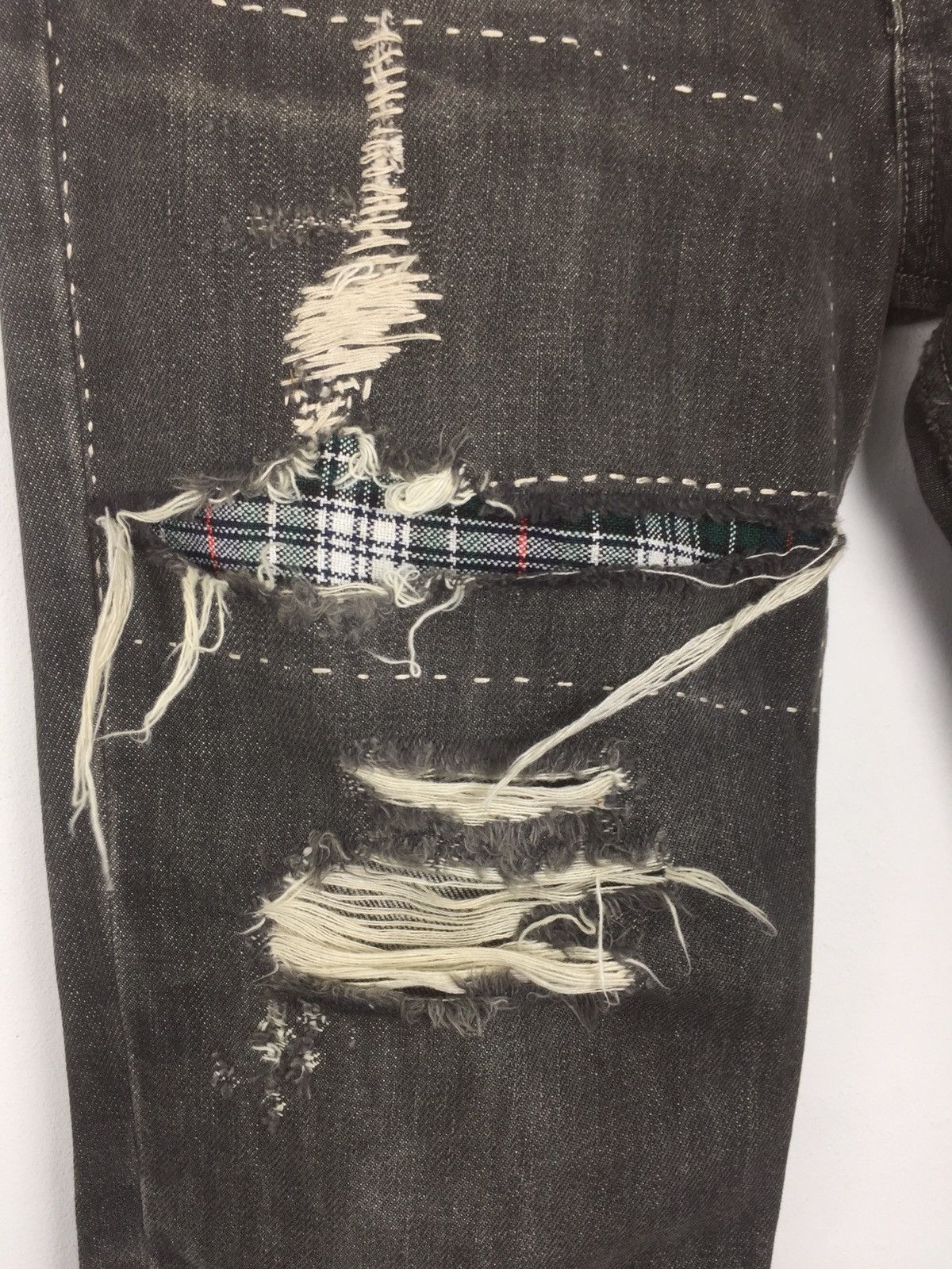 Japanese Brand Vintage japanese brand distressed denim patchwork sashiko Size US 30 / EU 46 - 4 Thumbnail