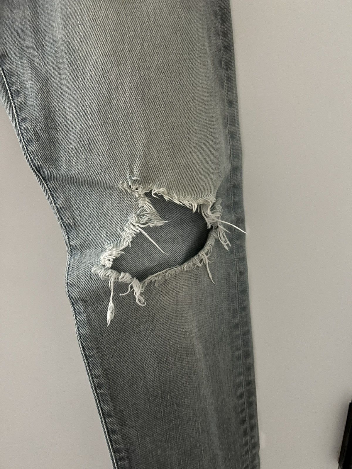 John Elliott Cast 2 Faded Distressed Denim Size US 29 - 4 Thumbnail