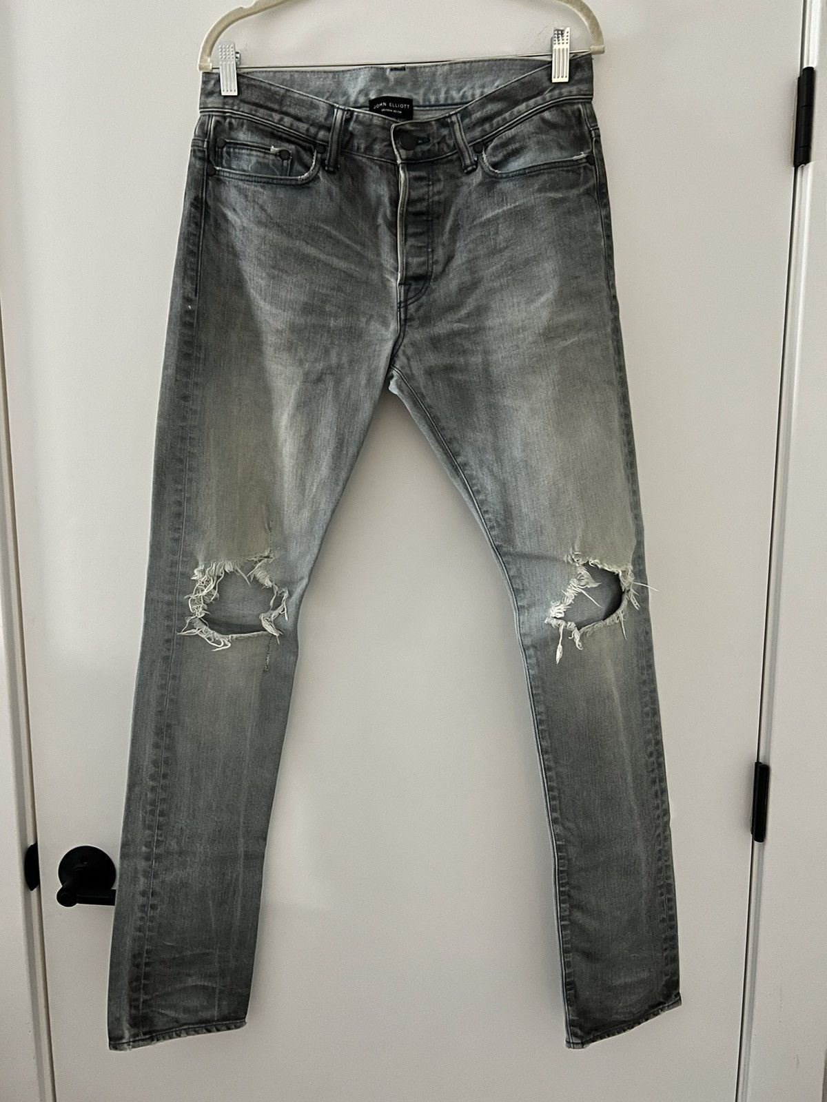 John Elliott Cast 2 Faded Distressed Denim Size US 29 - 1 Thumbnail