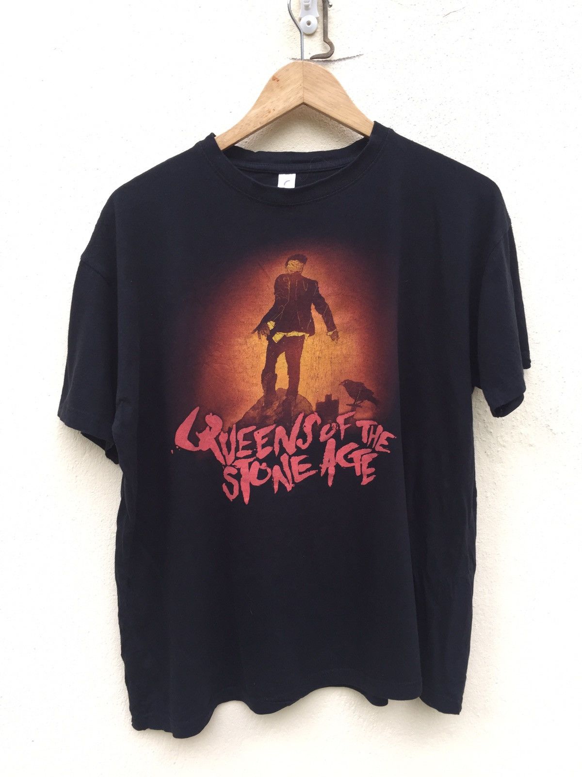 Band Tees Rock band Queens Of The Stone Age Shirt Size US XL / EU 56 / 4 - 1 Thumbnail