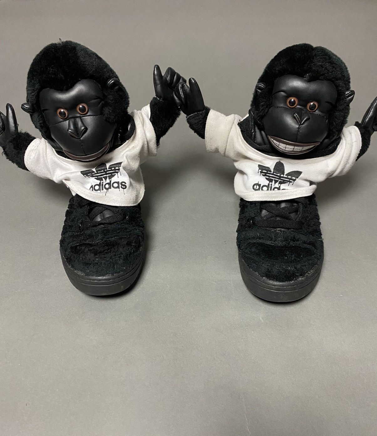 adidas jeremy scott gorilla