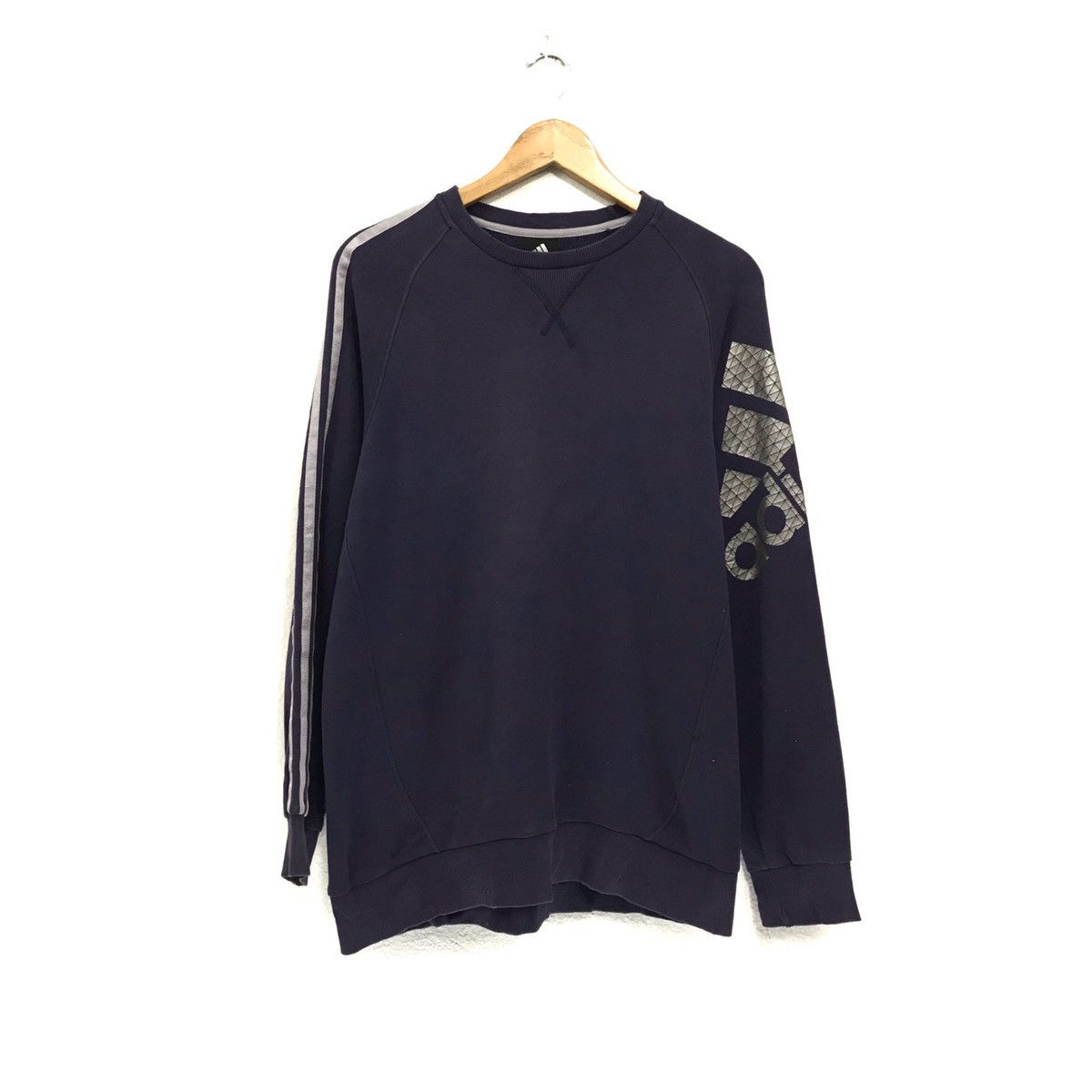 Adidas × Japanese Brand × Vintage Vintage Adidas Sweatshirt Adidas CrewNeck Size US M / EU 48-50 / 2 - 1 Thumbnail