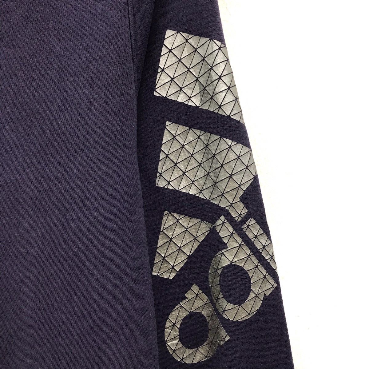 Adidas × Japanese Brand × Vintage Vintage Adidas Sweatshirt Adidas CrewNeck Size US M / EU 48-50 / 2 - 3 Thumbnail