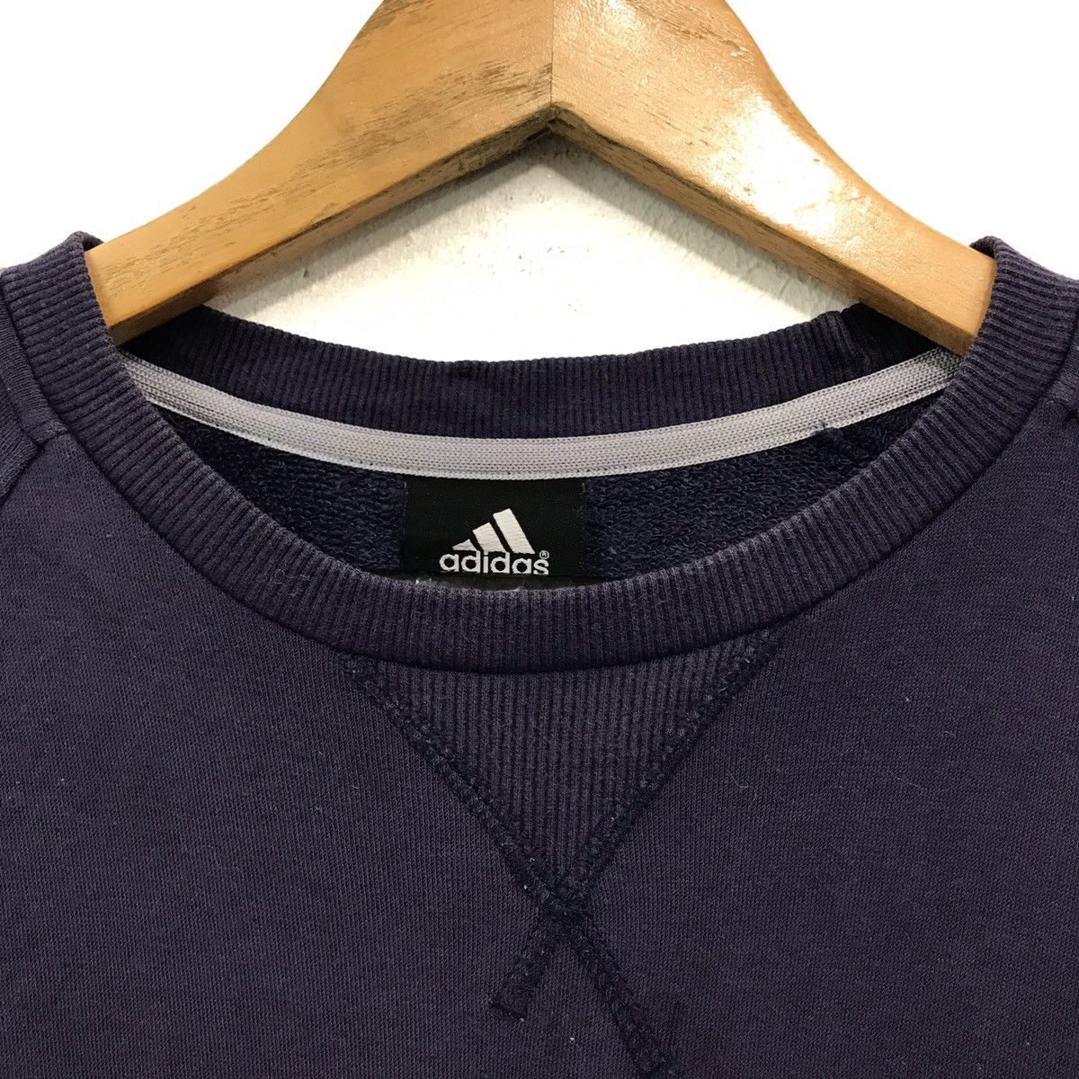 Adidas × Japanese Brand × Vintage Vintage Adidas Sweatshirt Adidas CrewNeck Size US M / EU 48-50 / 2 - 4 Thumbnail