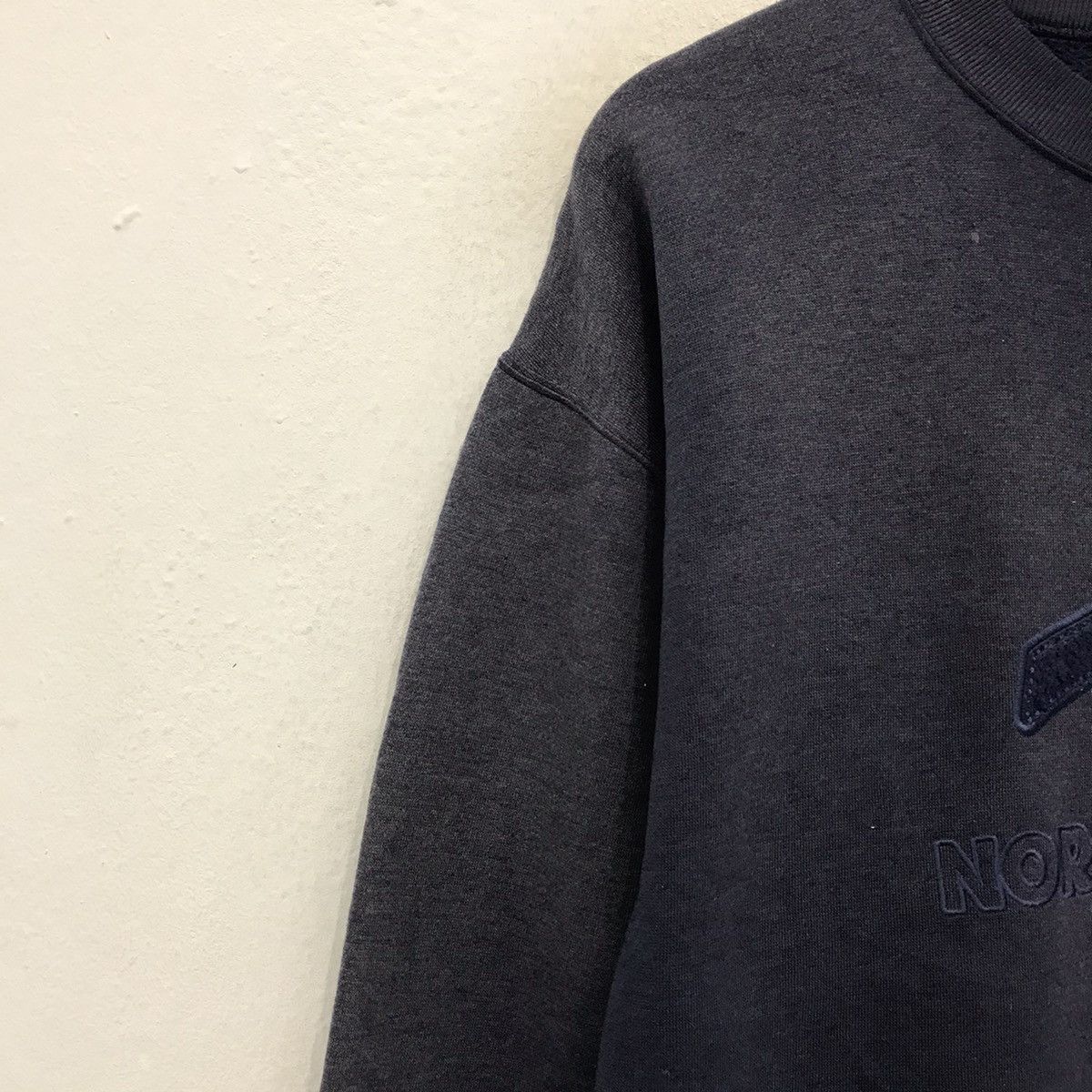 Hanes × Vintage Hanes Sweatshirt Crewneck Big Spellout North Corolina Hanes Size US M / EU 48-50 / 2 - 8 Thumbnail