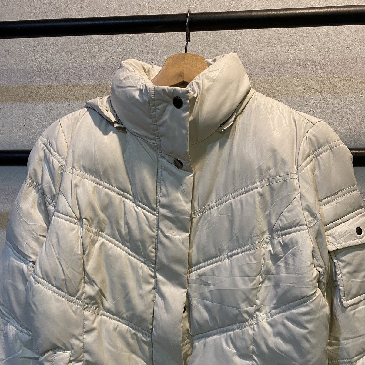MCM MCM O.T.C White Puffer Jackets Size M Women Size US M / EU 48-50 / 2 - 4 Thumbnail