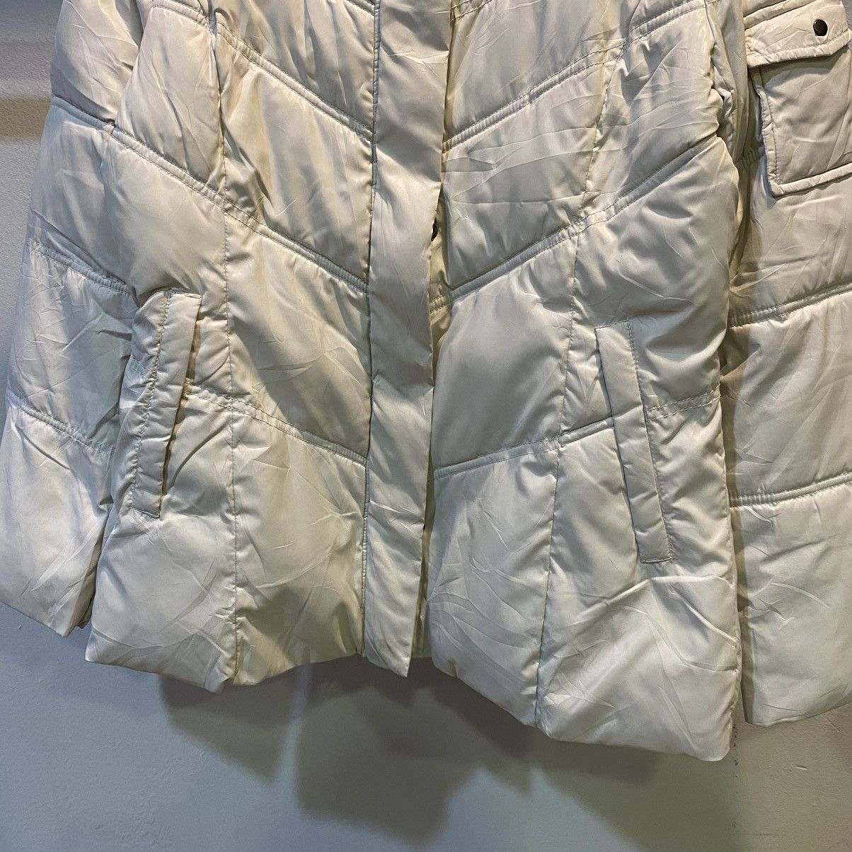 MCM MCM O.T.C White Puffer Jackets Size M Women Size US M / EU 48-50 / 2 - 5 Thumbnail