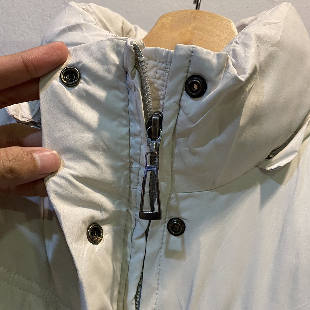 MCM MCM O.T.C White Puffer Jackets Size M Women Size US M / EU 48-50 / 2 - 7 Thumbnail