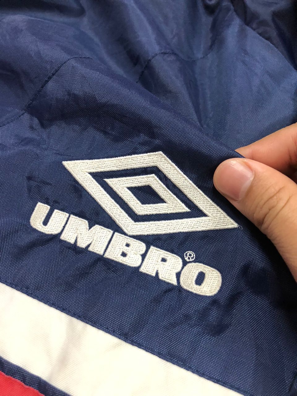 Umbro × Vintage Vintage Umbro Nylon Windbreaker Size US L / EU 52-54 / 3 - 8 Thumbnail