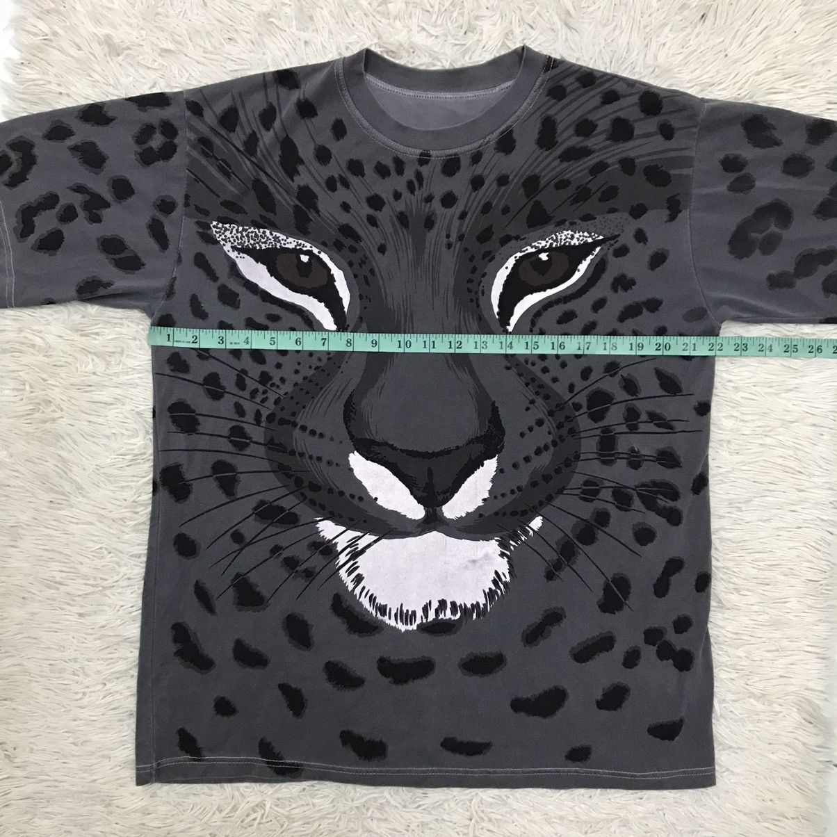 Vintage Vintage 3D Leopard Print Tshirt Size US L / EU 52-54 / 3 - 12 Thumbnail
