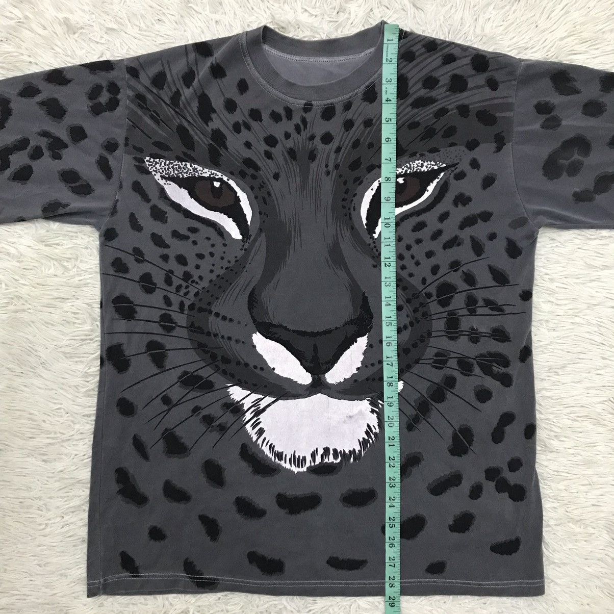 Vintage Vintage 3D Leopard Print Tshirt Size US L / EU 52-54 / 3 - 13 Thumbnail