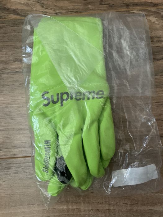 Supreme Supreme Windstopper Gloves | Grailed