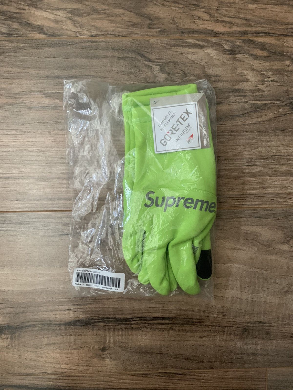 Supreme Supreme Windstopper Gloves | Grailed