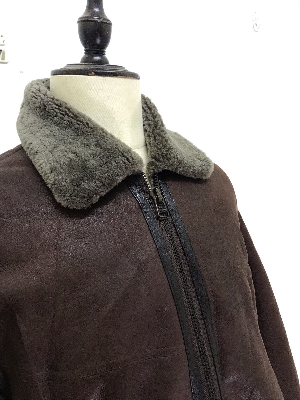Designer Sorti Shearling B-3 Style Military Real Sheepskin Jacket Size US L / EU 52-54 / 3 - 4 Thumbnail