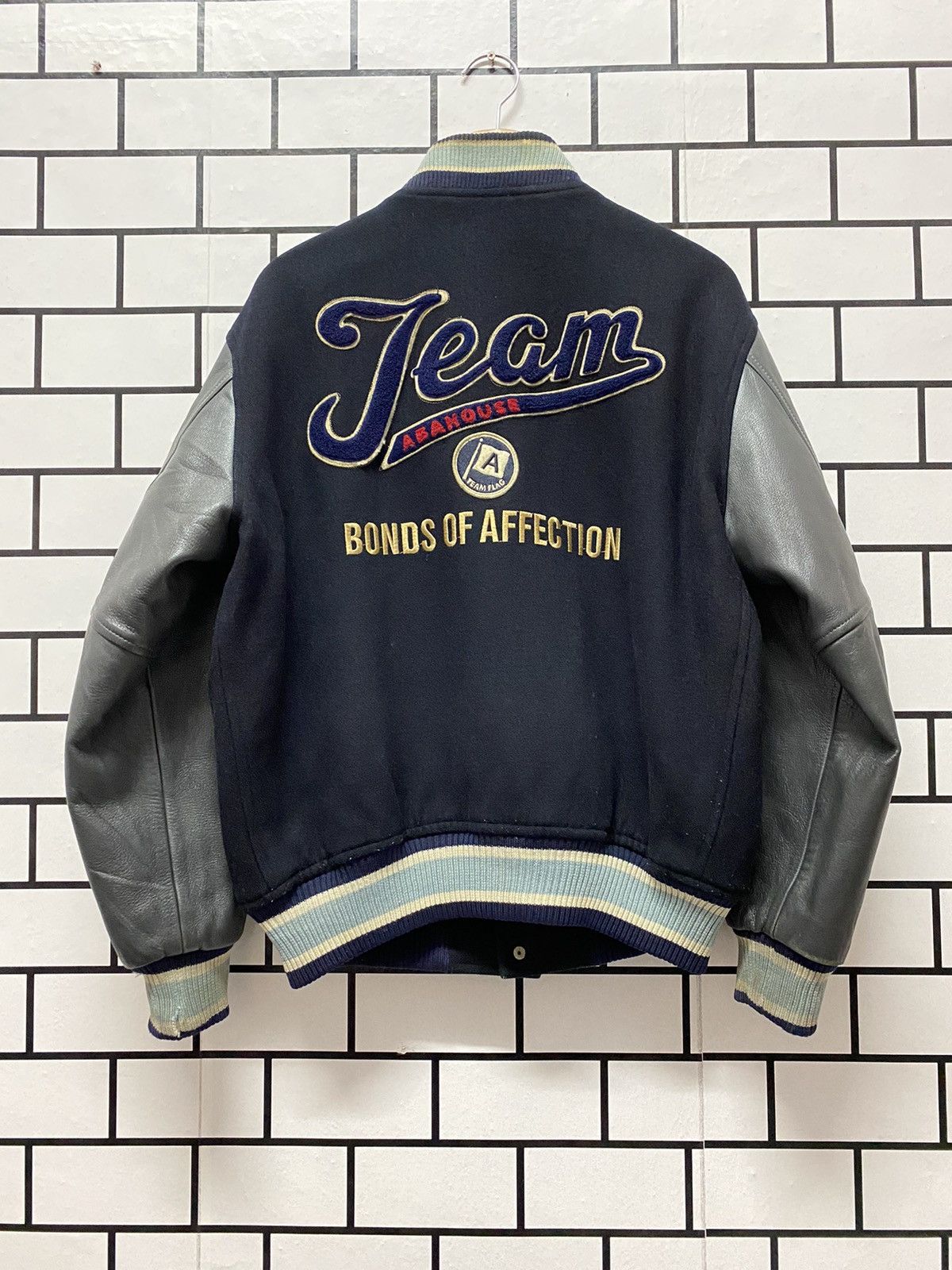 ABAHOUSE × Japanese Brand Vintage Abahouse Japan Wool Leather Varsity Jacket Size US L / EU 52-54 / 3 - 1 Thumbnail