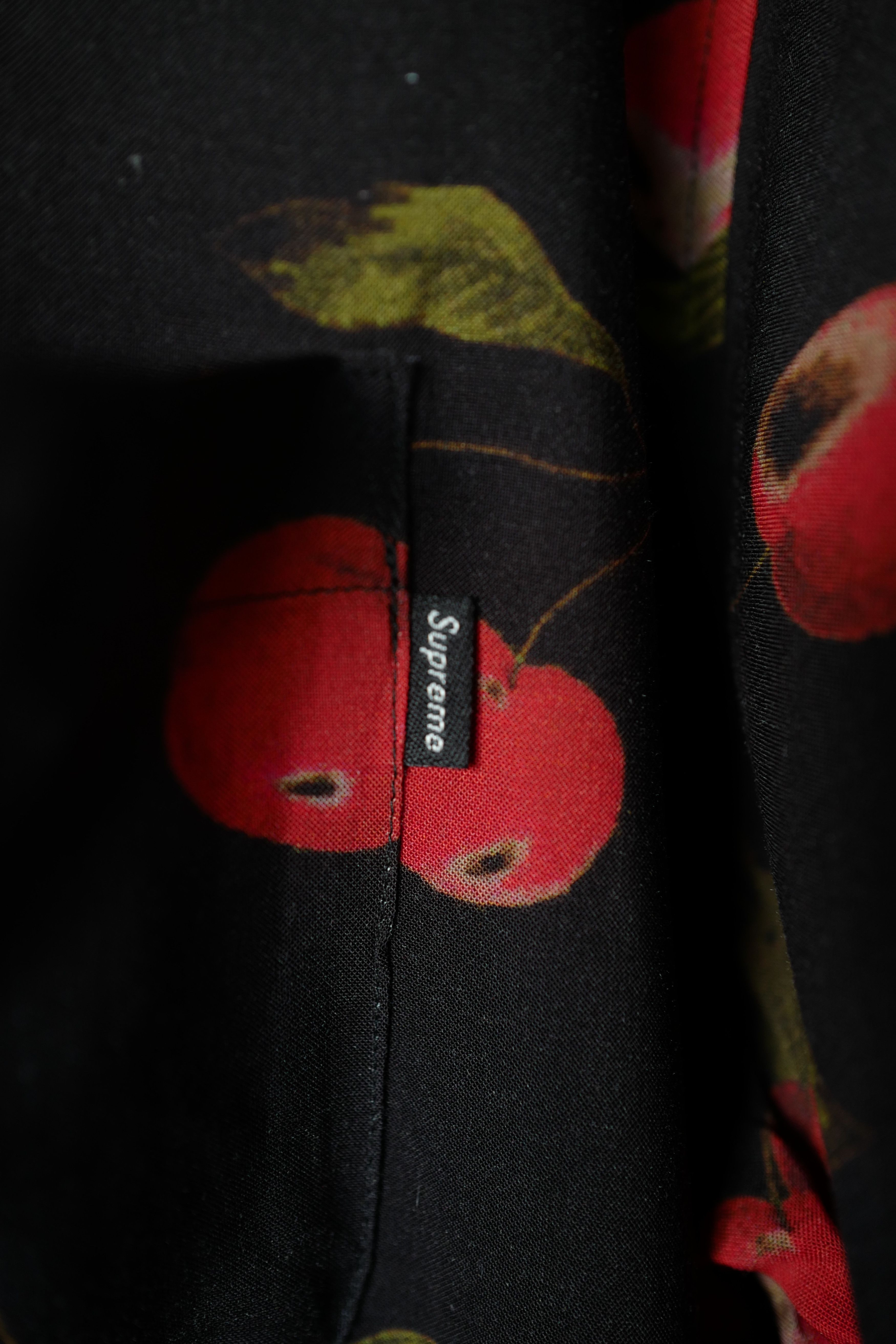 Supreme Supreme Cherry Rayon Shirt Size US XL / EU 56 / 4 - 2 Thumbnail